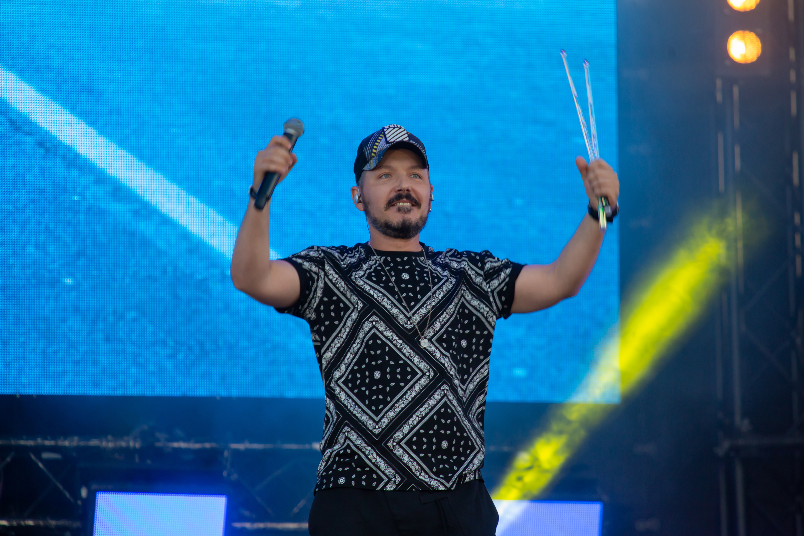 Фоторепортаж Filatov & Karas на фестивале Live&Drive в Лужниках 25 июля 2020