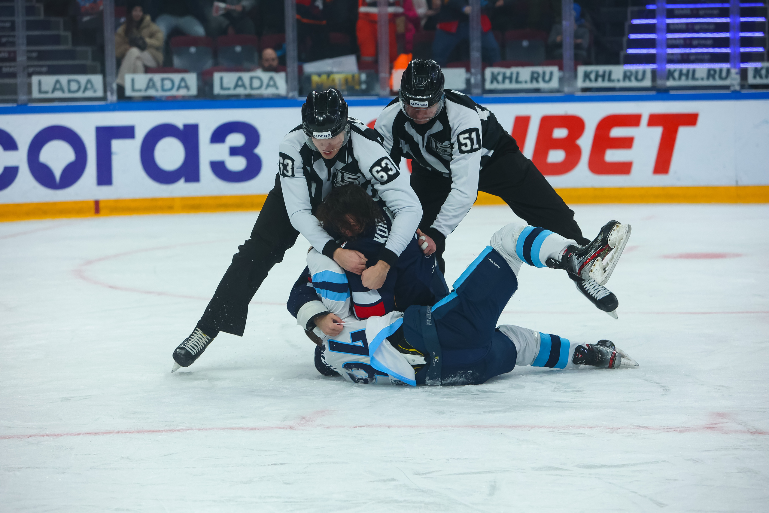 Хоккей. Спортивный и репортажный фотограф в Магнитогорске