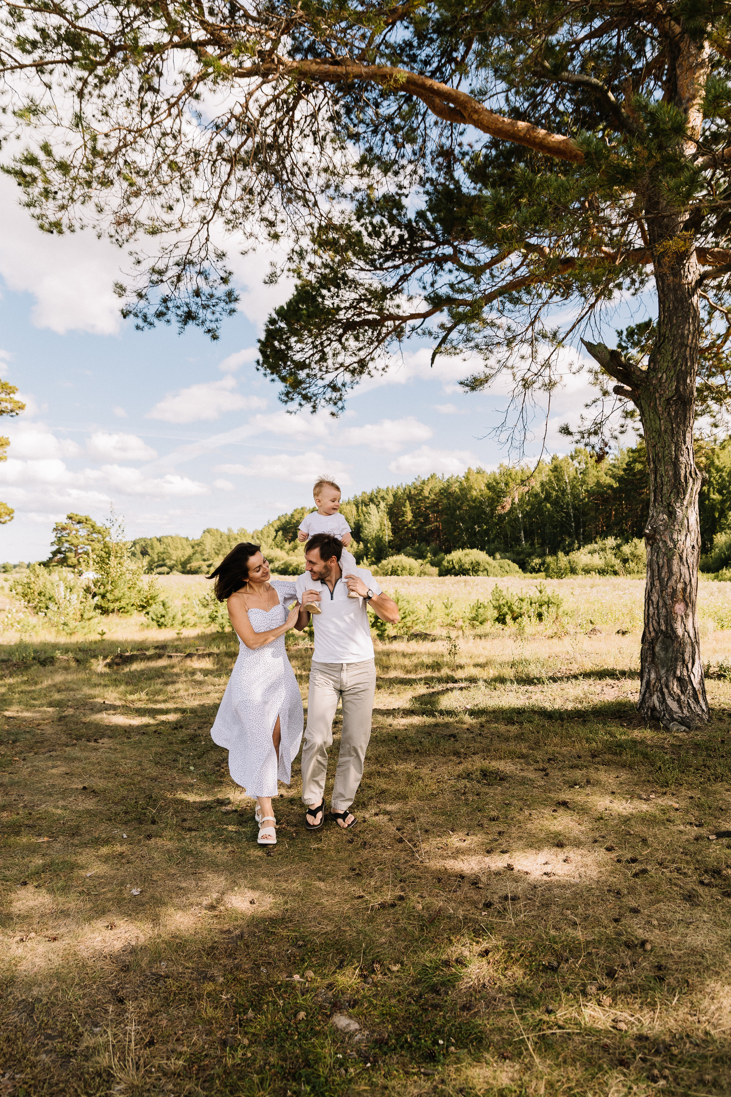 Семья каменка. Семейный фотограф Тюмень Ксения Дереглазова