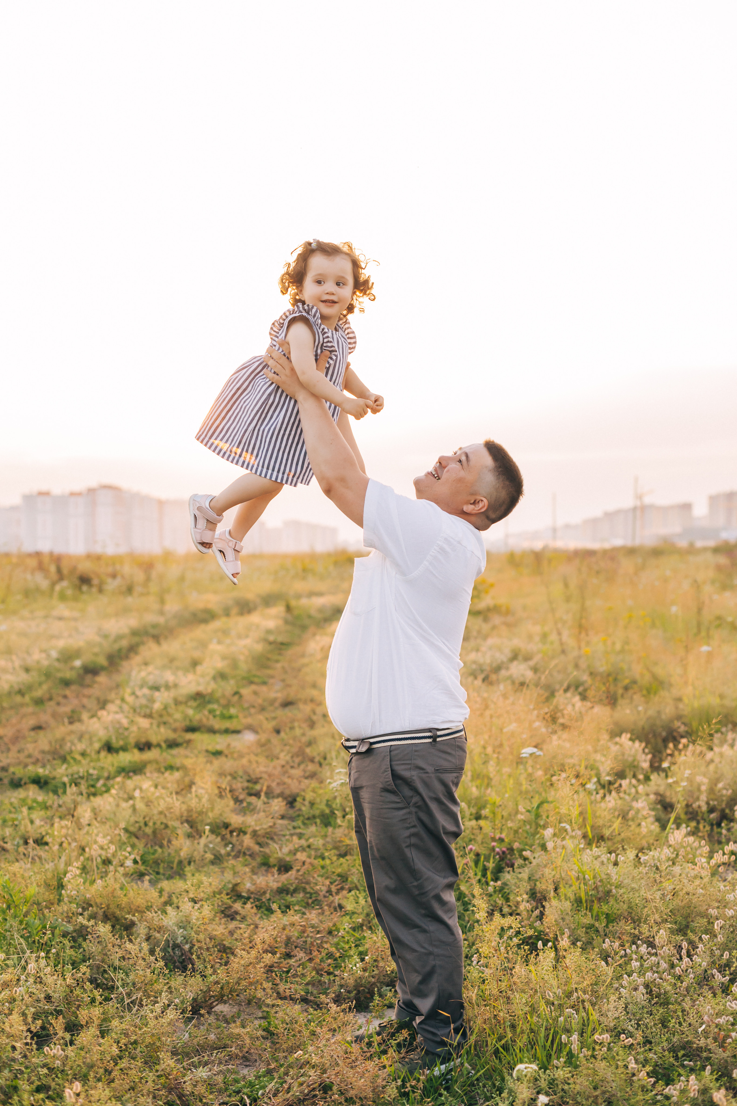 По полям. Семейный фотограф Тюмень Ксения Дереглазова