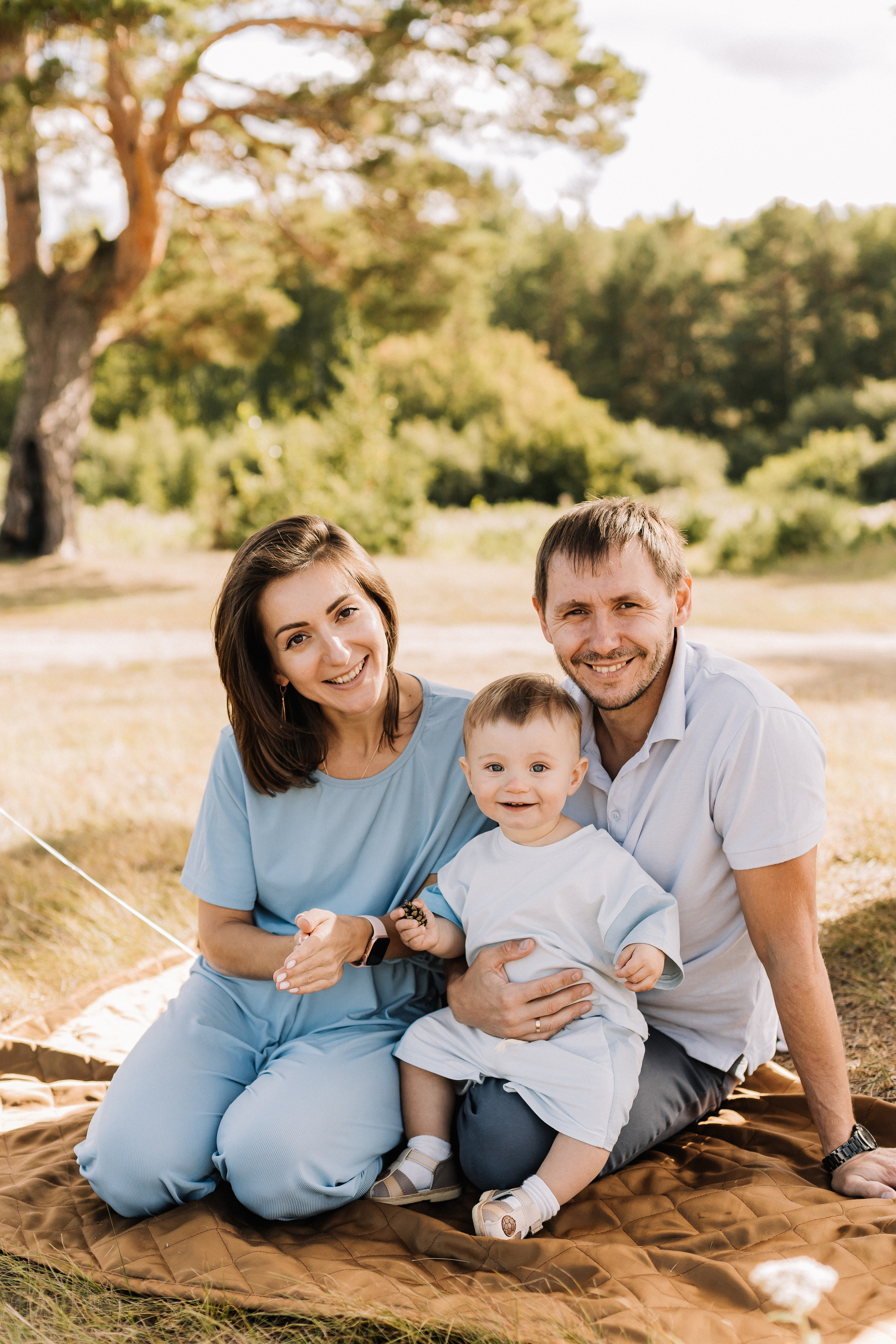 Семья каменка. Семейный фотограф Тюмень Ксения Дереглазова
