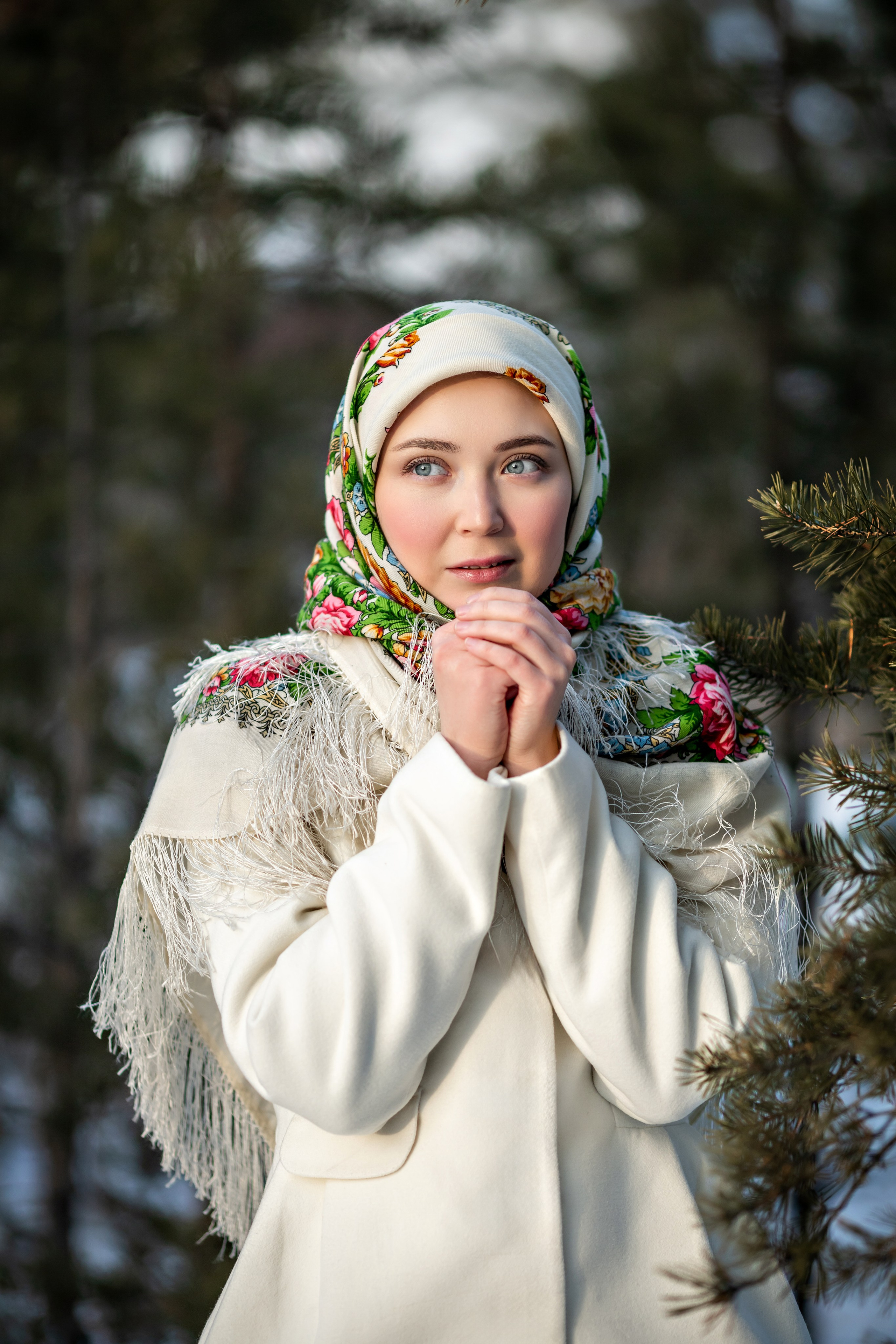 В национальных костюмах. Организую и проведу любые фотосессии в солнечной Бурятии, в Улан-Удэ!
