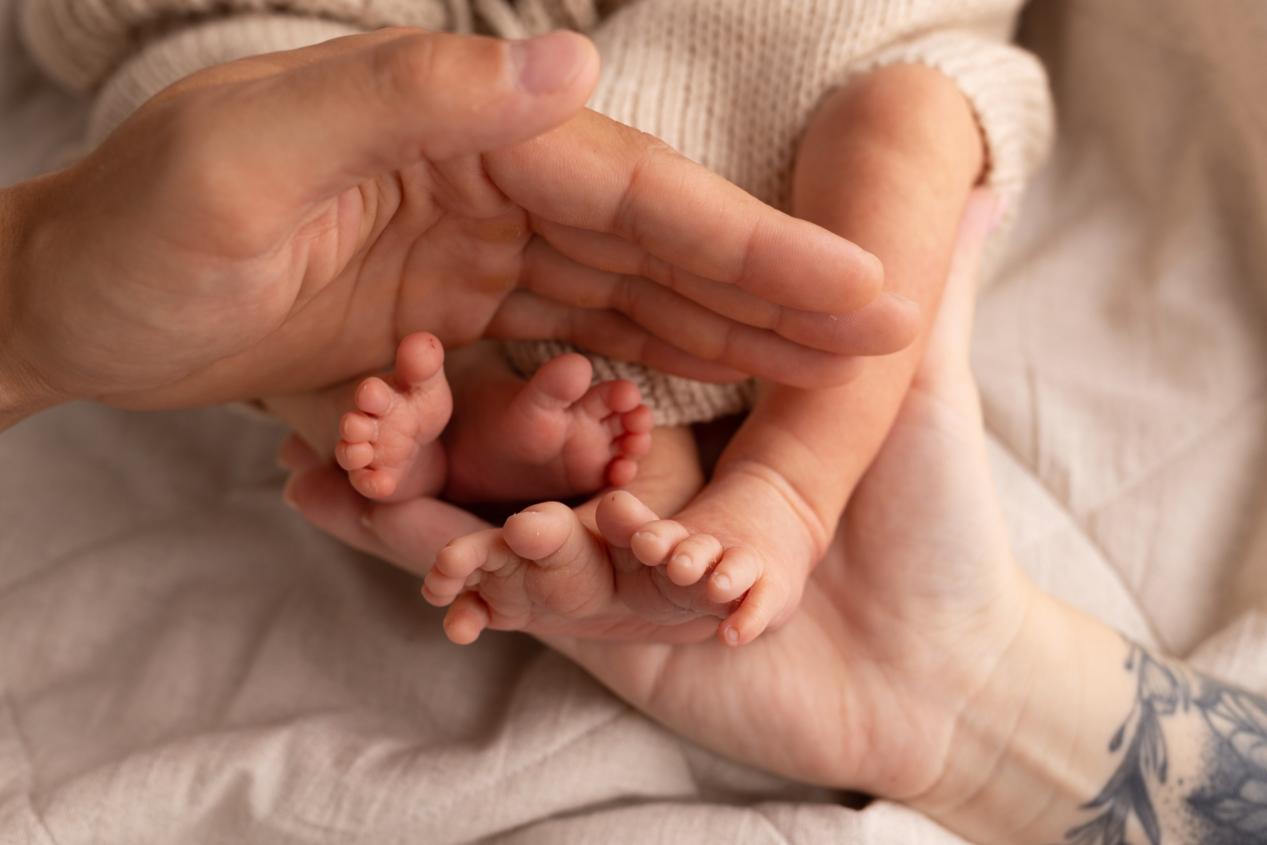 Newborn съемка в стиле Лайф. Фотограф новорожденных малышей в Омске и Омской области Эльвира Камаева