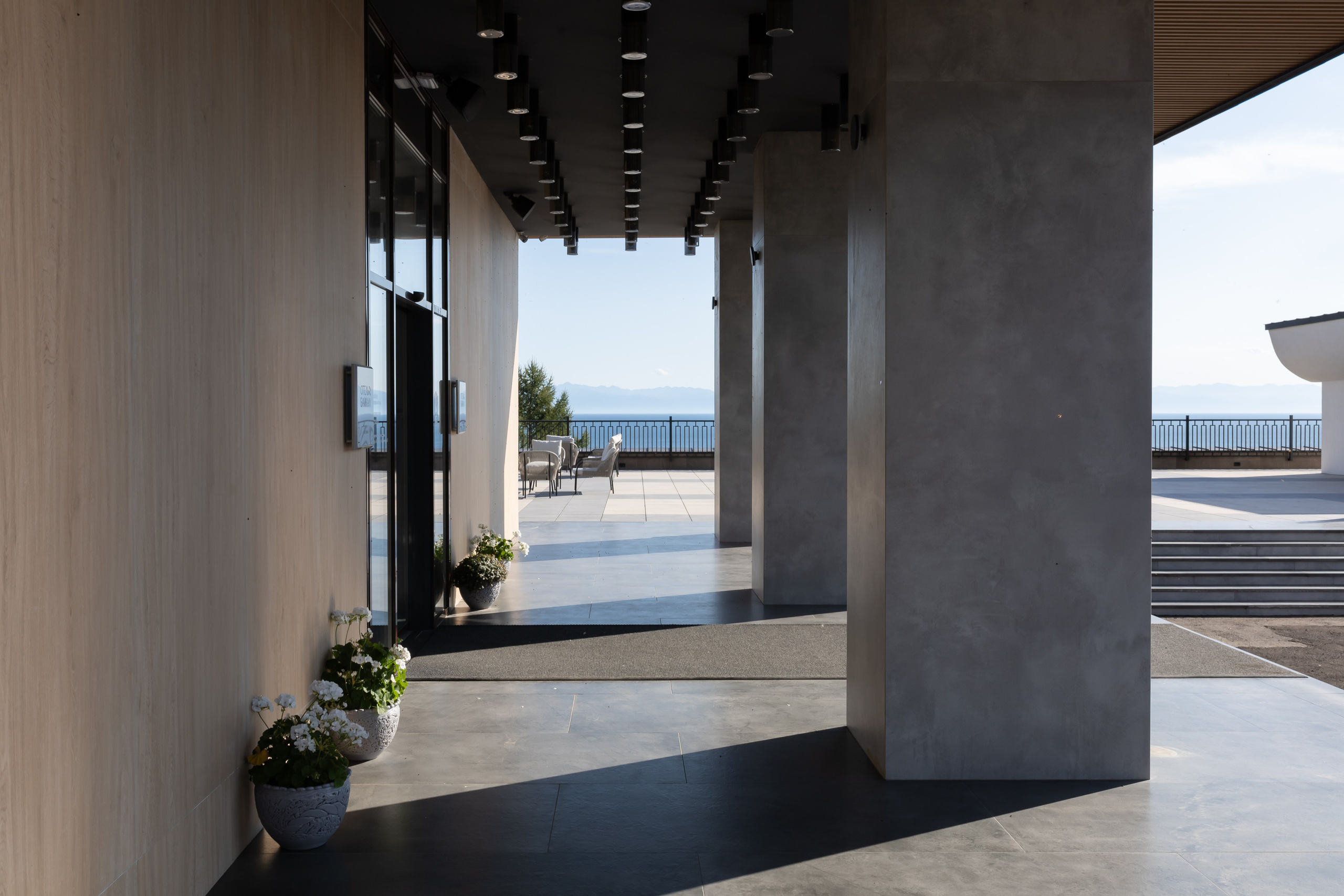 Экстерьерная съемка. Интерьерный, предметный и контент фотограф в Иркутске Наталья Карпова