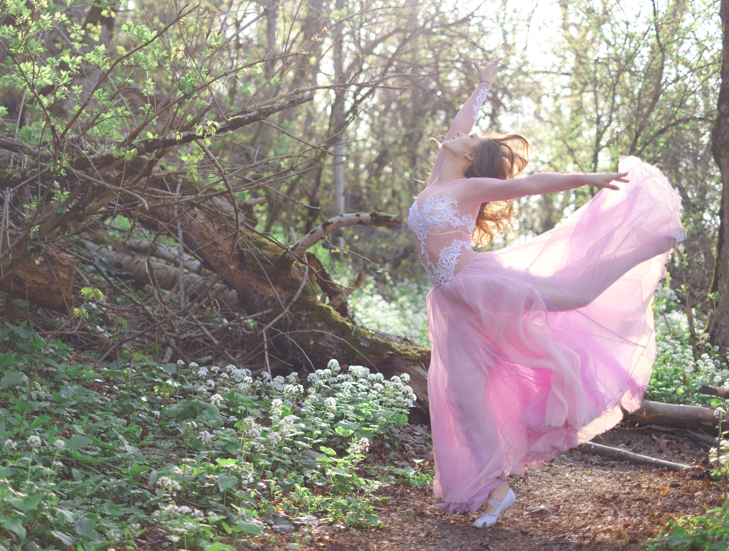 Фотосессия в цветух лесах горы Бештау. PhuQuoc photographer — Phu Quoc wedding photographer