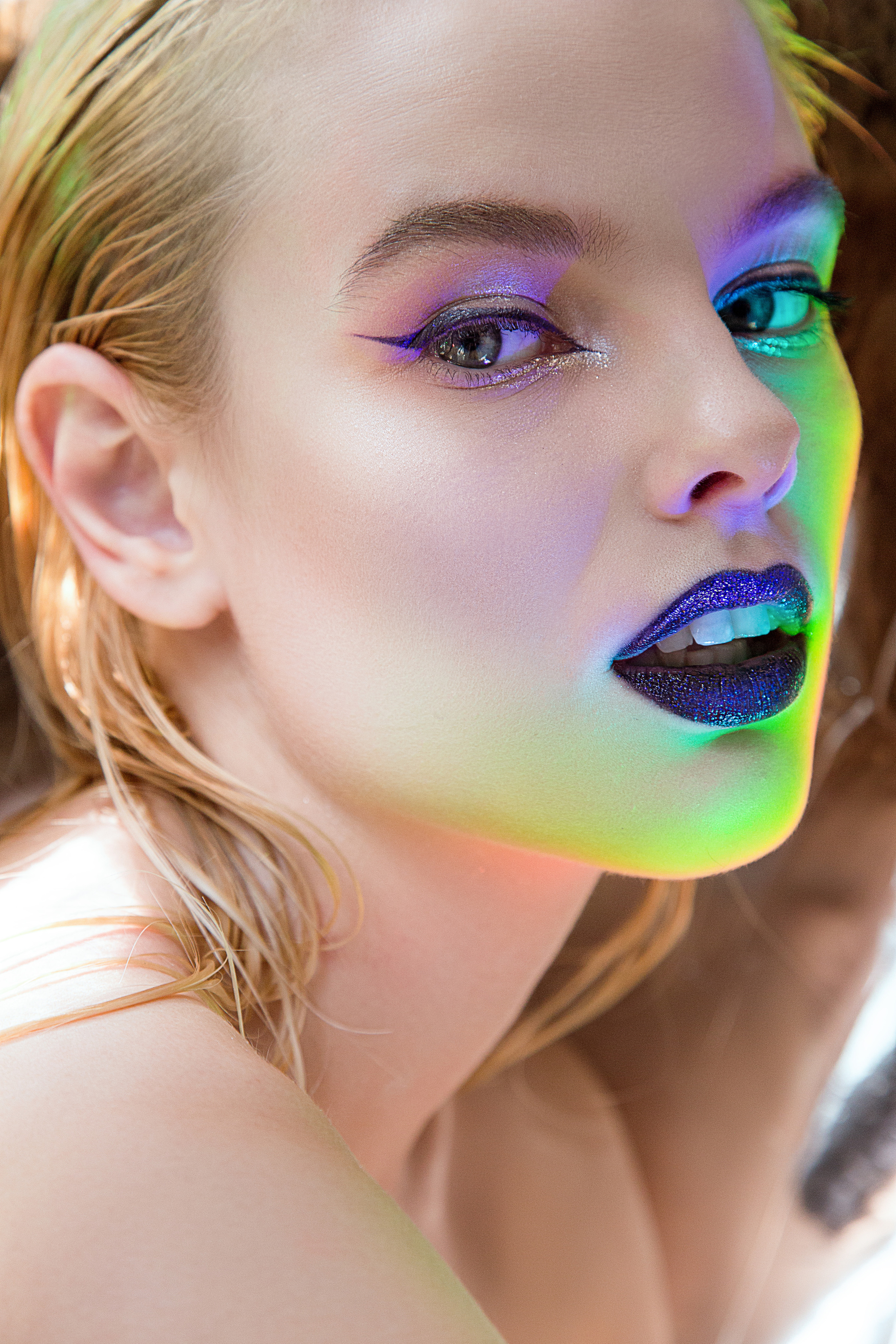 PRO-фото. Студия макияжа и прически V-Style