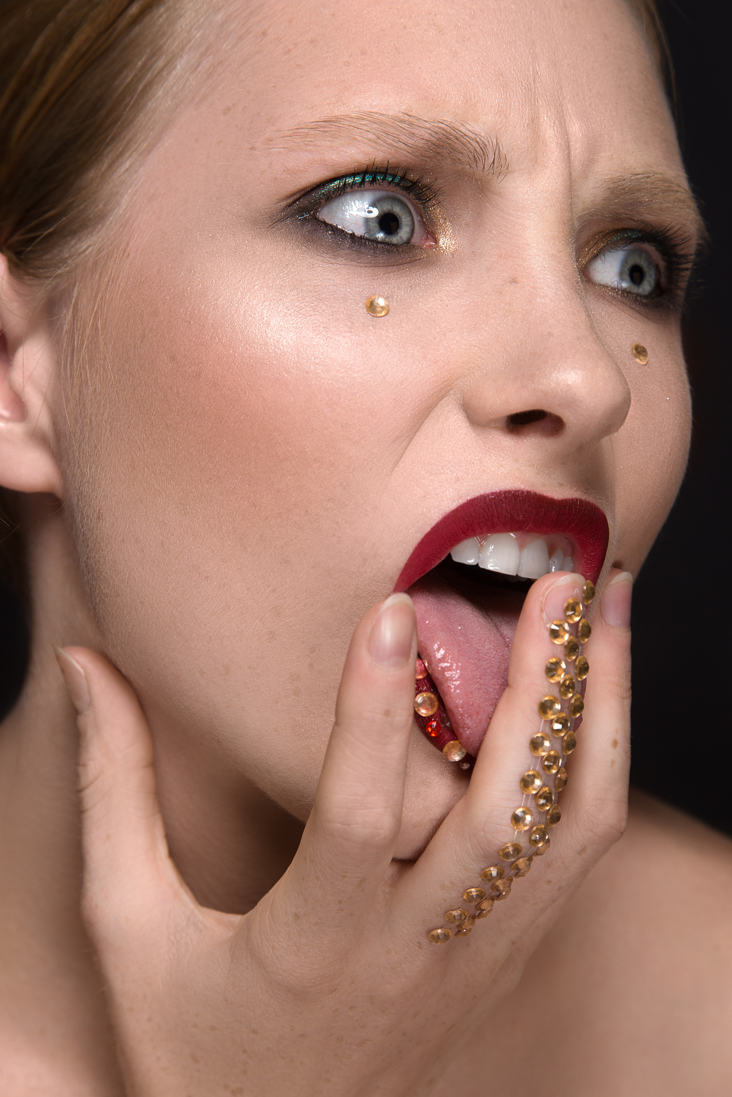 PRO-фото. Студия макияжа и прически V-Style