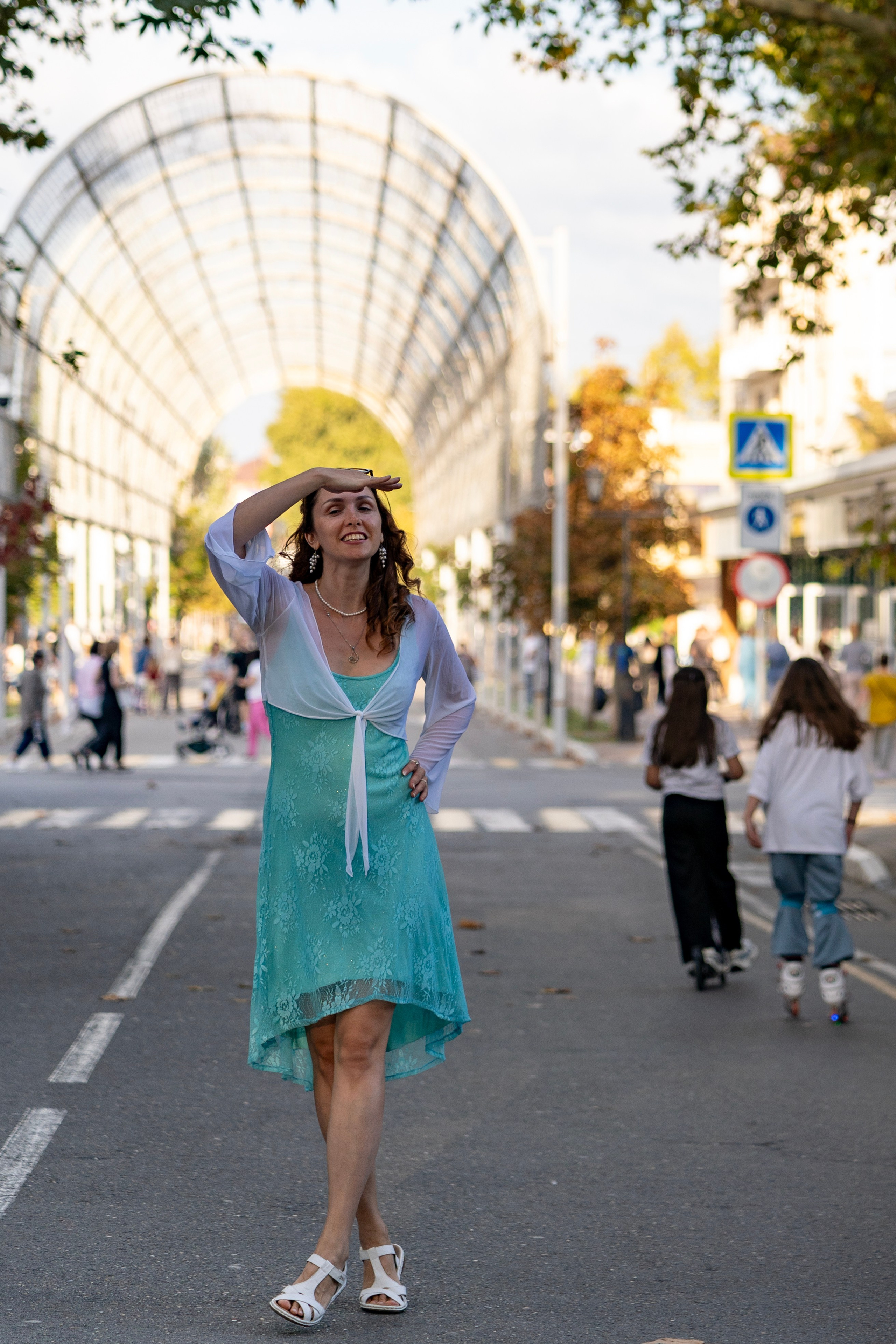 Осенняя фотоссесия по центру Анапы. Семейный и детский фотограф Екатерина Черняева. Снимаю портреты, love story, фотопрогулки, работаю на улице, в кафе, студии, дома у клиента