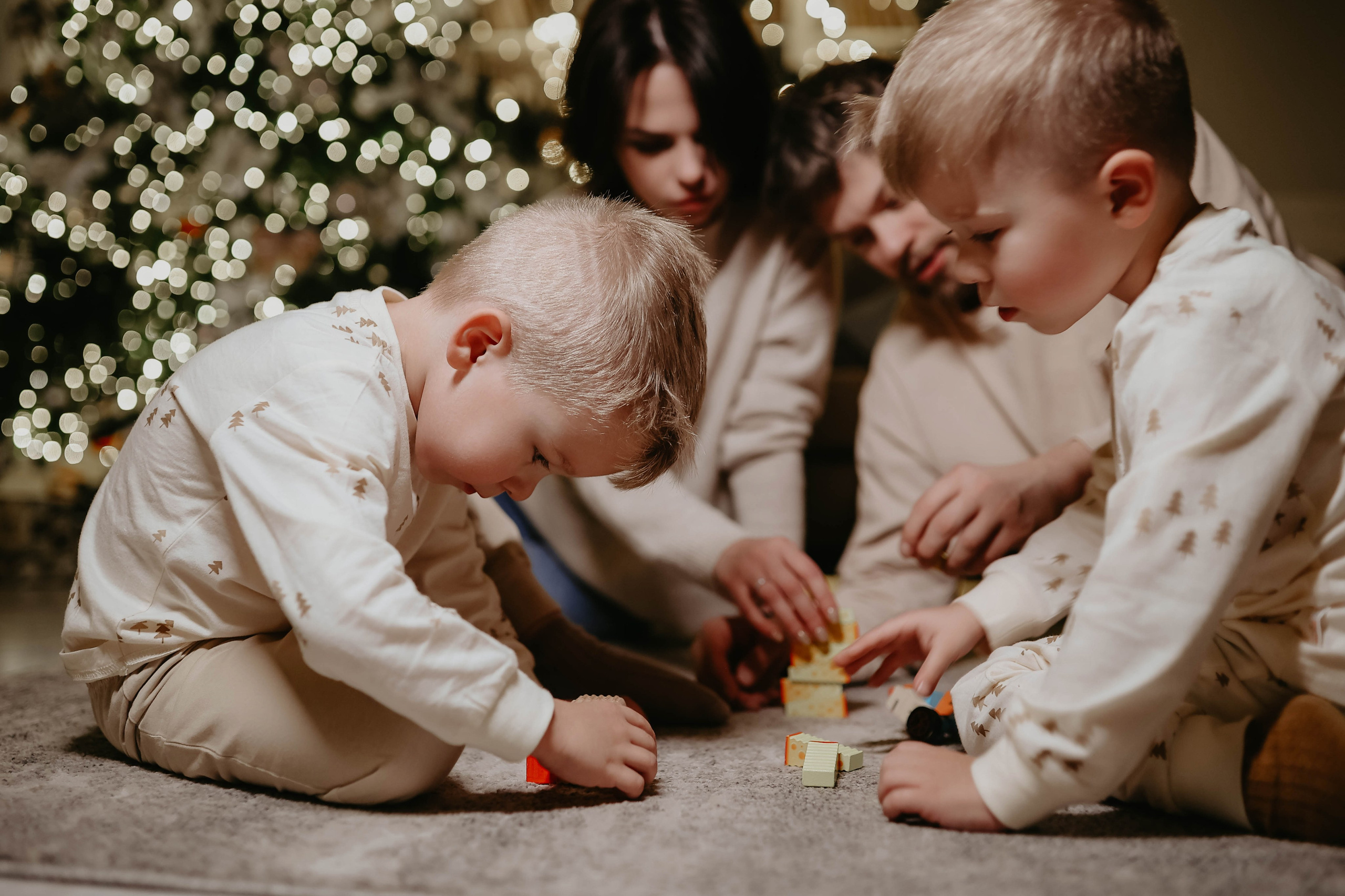 Новогодняя. Саша+Андрей+дети. Photographer in Moscow & everywhere in the World Alena Vyalova