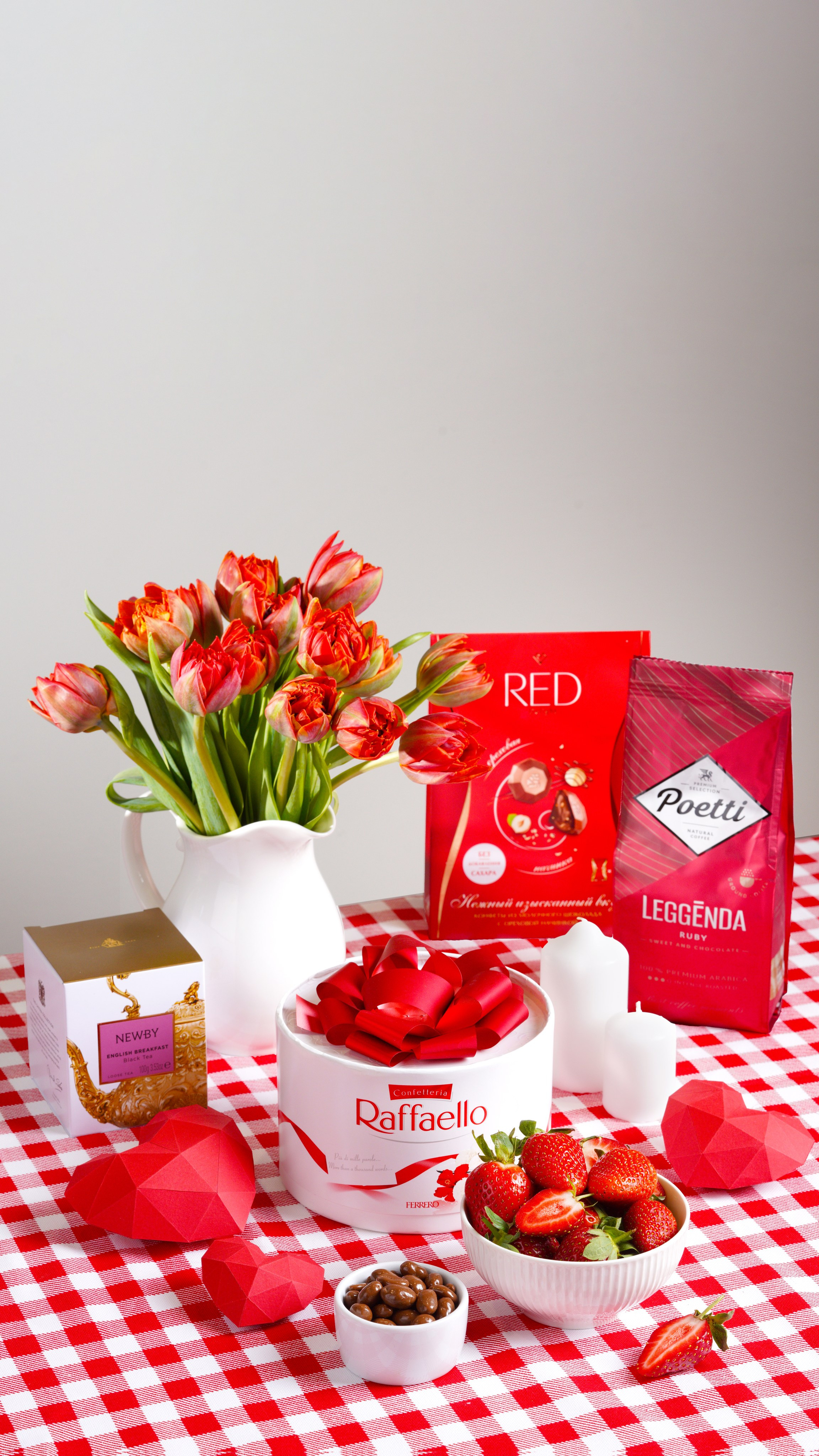 X5 Group баннеры для приложений на гендерные праздники. Фудфотограф, фудстилист и сет дизайнер в Москве Алена Синицына