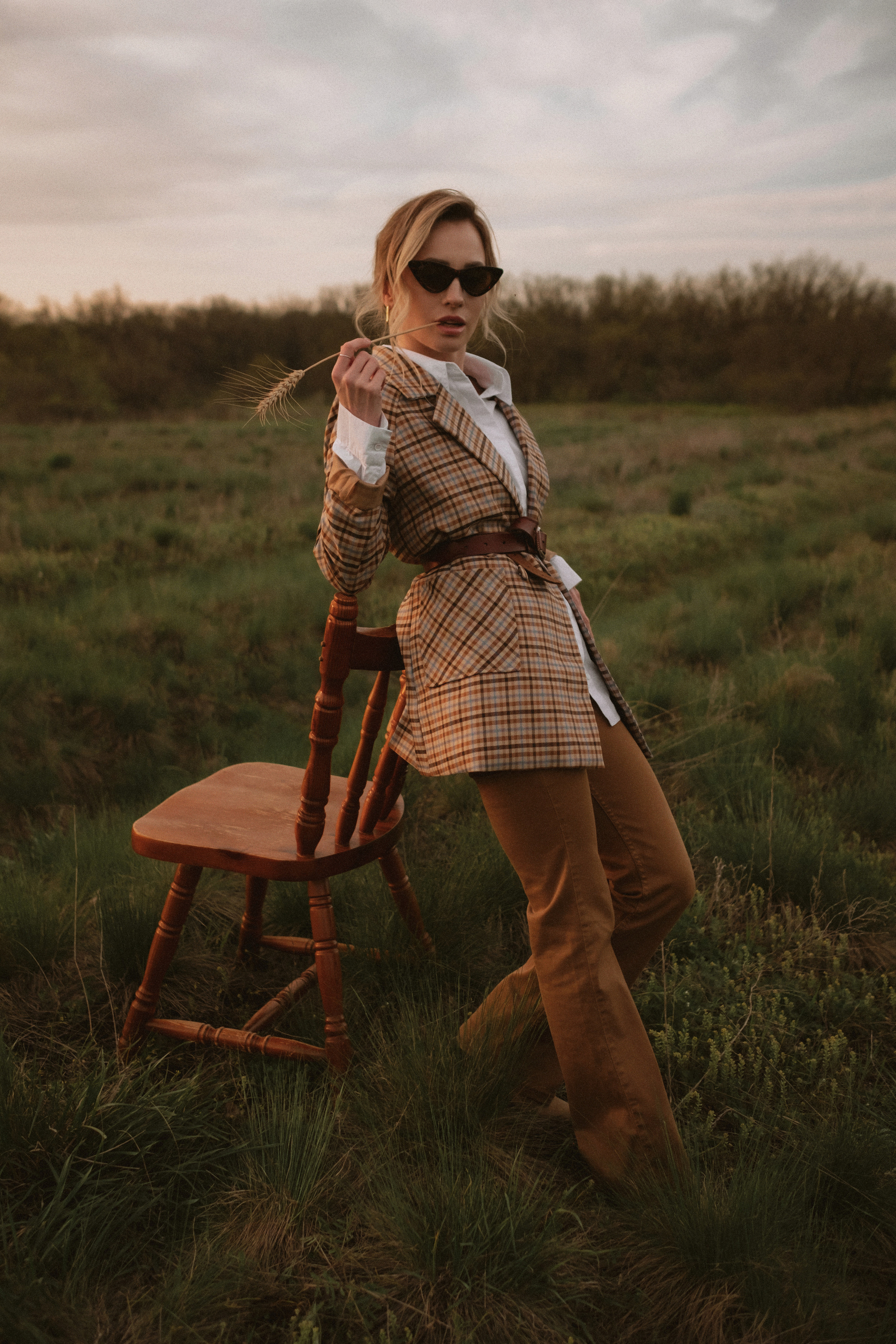 Вечерняя фотосессия для Алисы. Антонина Мезинова фотограф Михайловка и Волгоград