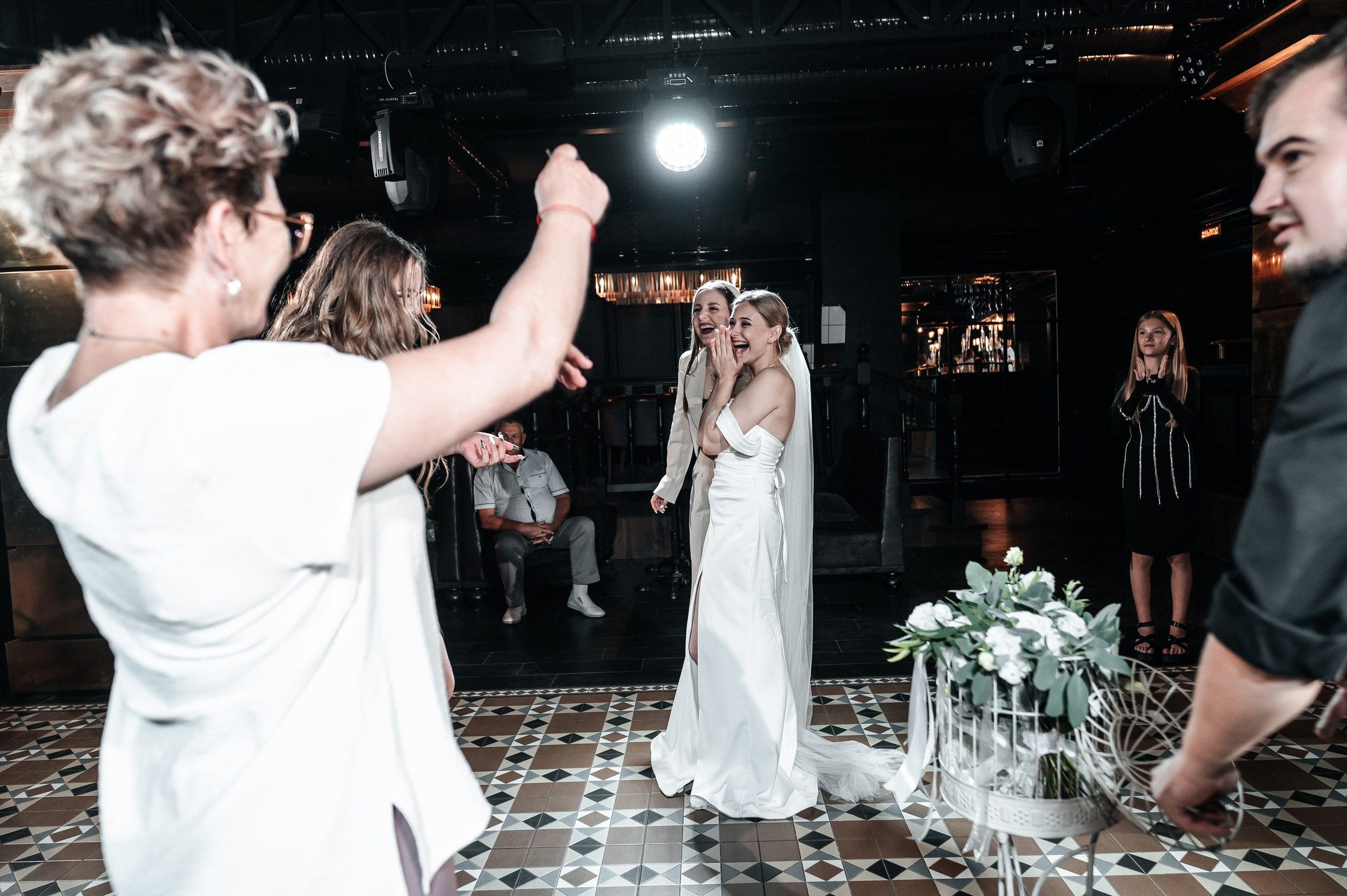 Даниил и Валерия. Черная утка. Полный день. Фотограф Екатерина Бочарникова