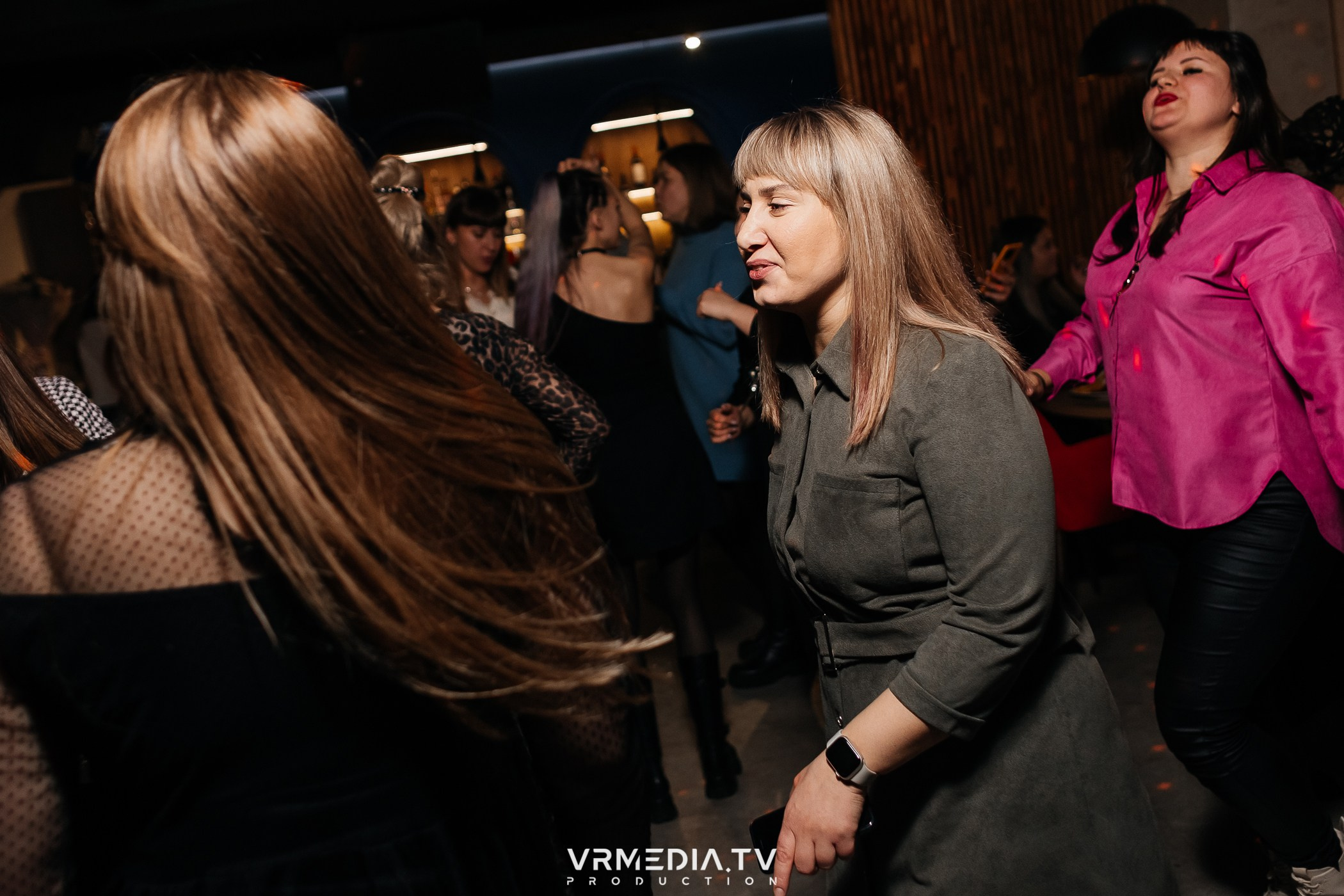 8 марта в караоке-ресторане «Голос»