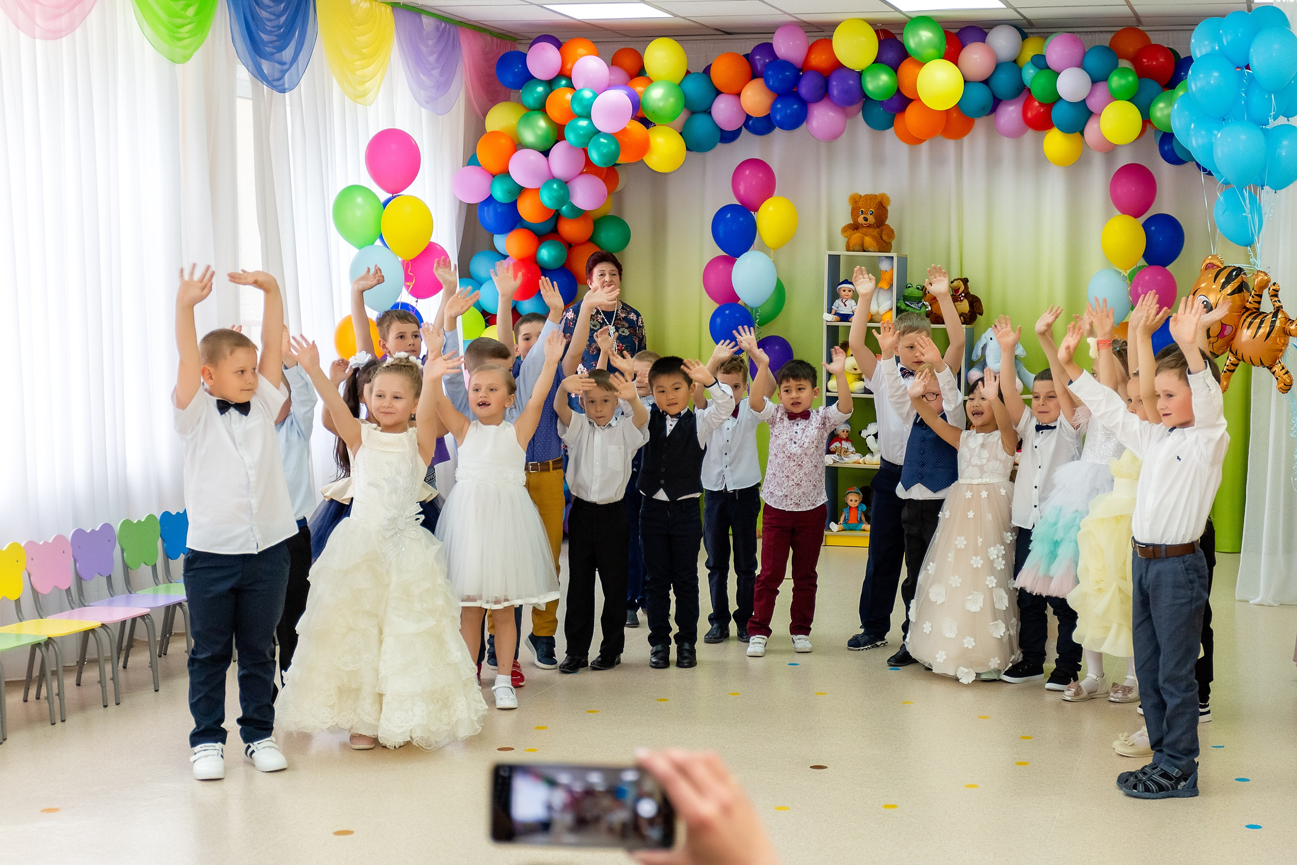 Выпускной. Детский сад «Тигрёнок». Стильный выпускной альбом Владивосток фотограф Вероника Мигачева