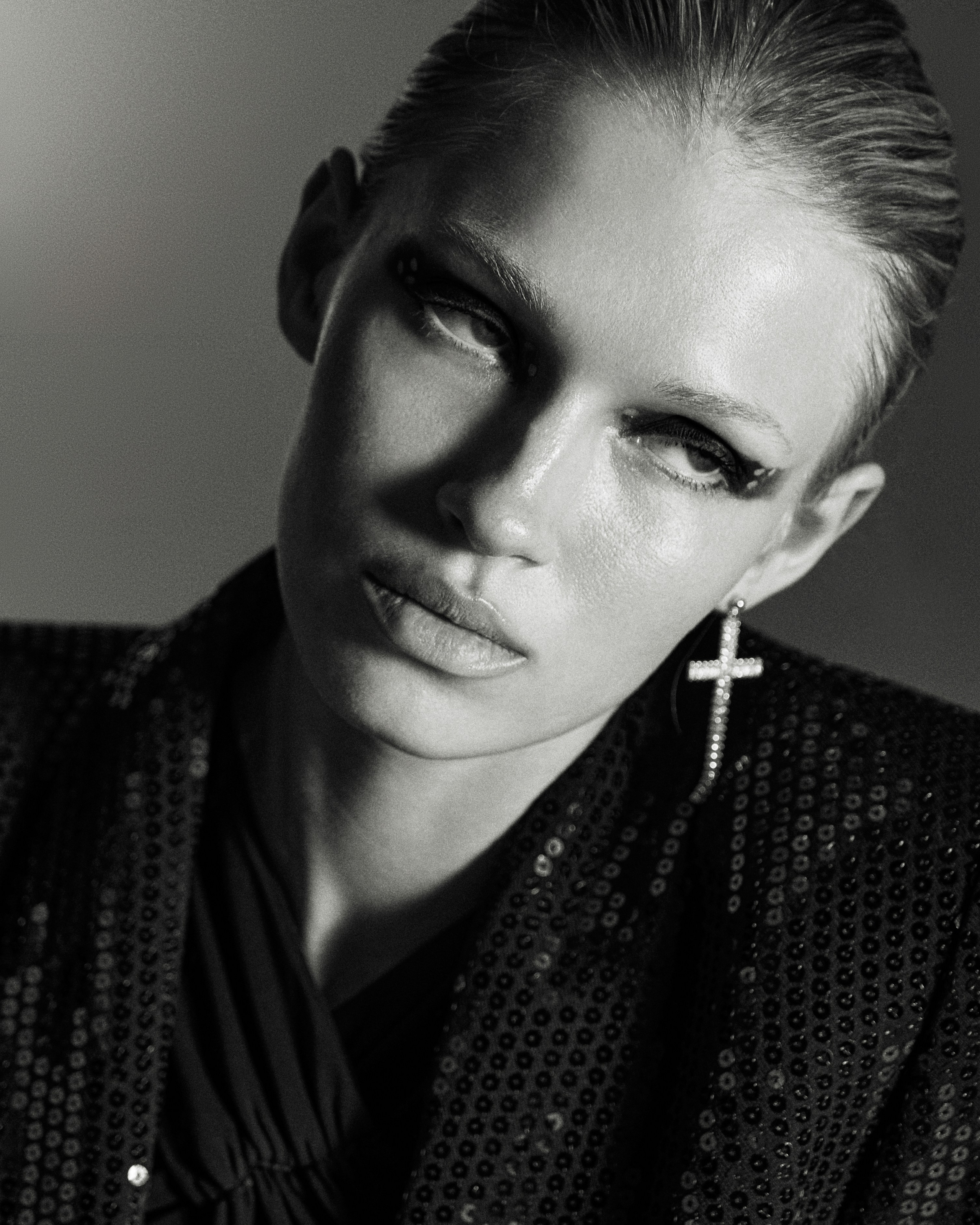 Room513. Фотограф и видеограф для брендов в Москве