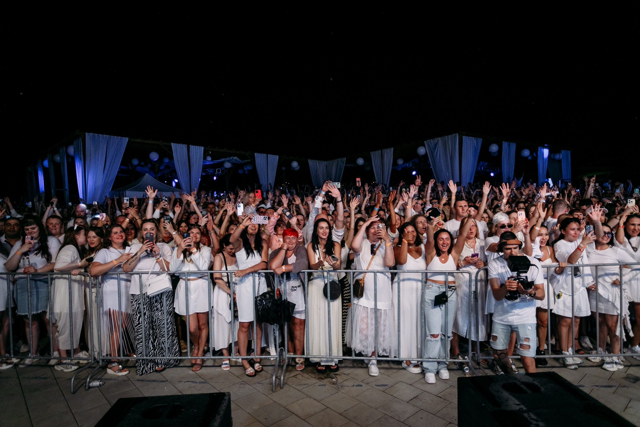 White Party @ Бархат парк. Репортажный фотограф Максим Полянский. Москва, Санкт-Петербург, Красноярск