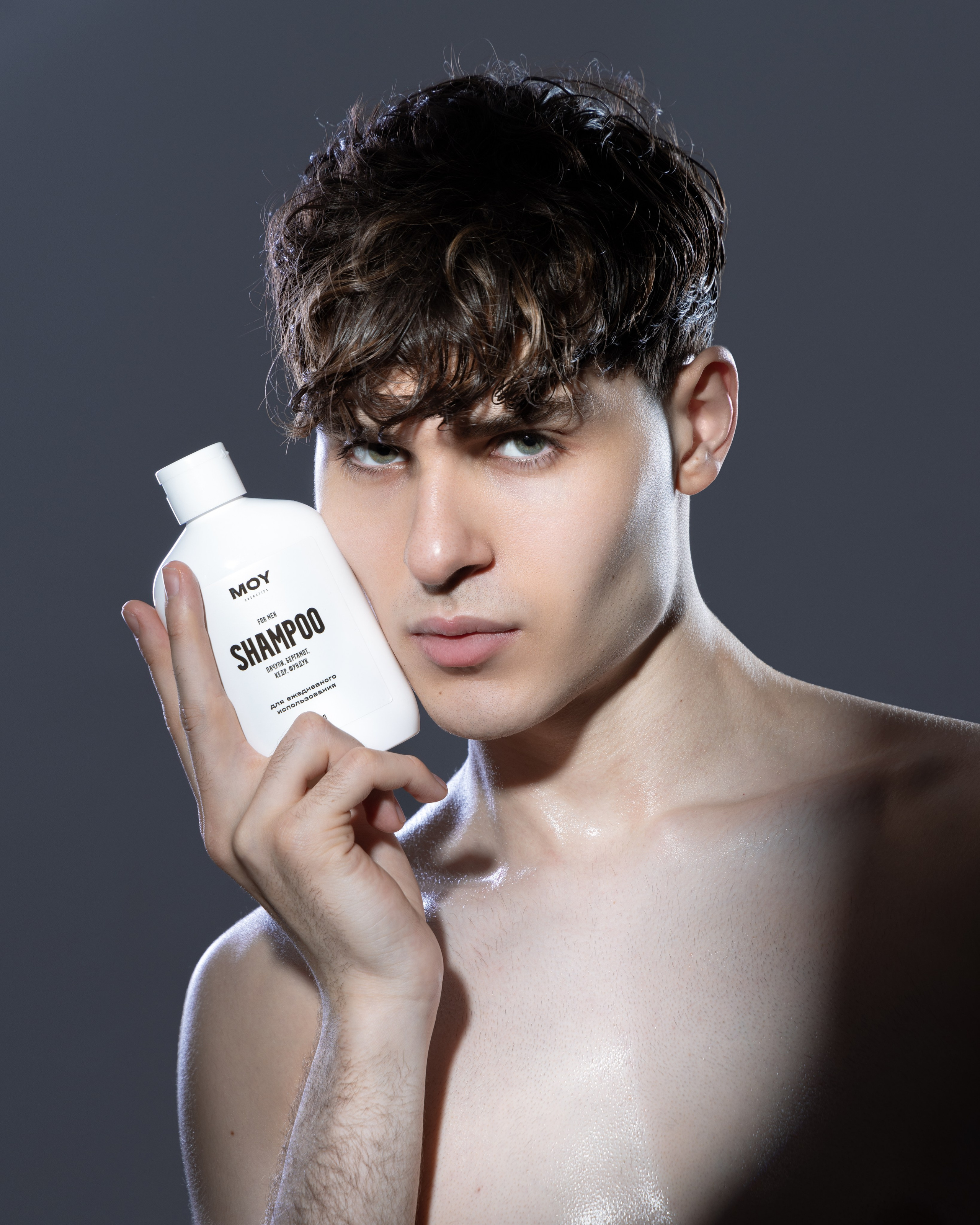 MOY Cosmetics. Photographer. Producer. Retoucher