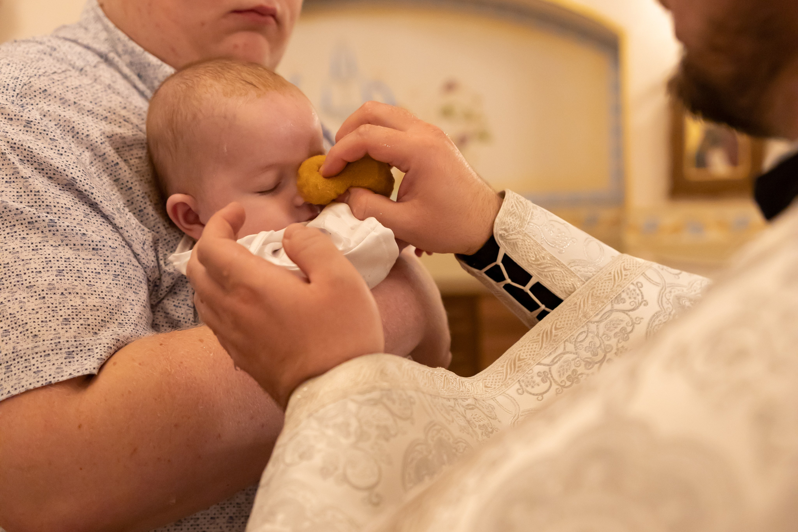 Крещение в Храме Покрова Пресвятой Богородицы. Семейный фотограф в Рязани и Рязанской области