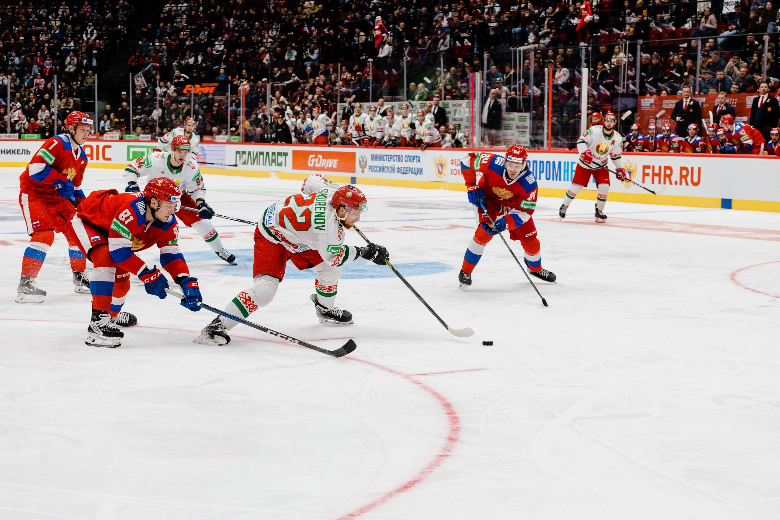 Россия — Беларусь. Свадебный и репортажный фотограф в Омске. Червоткин Никита