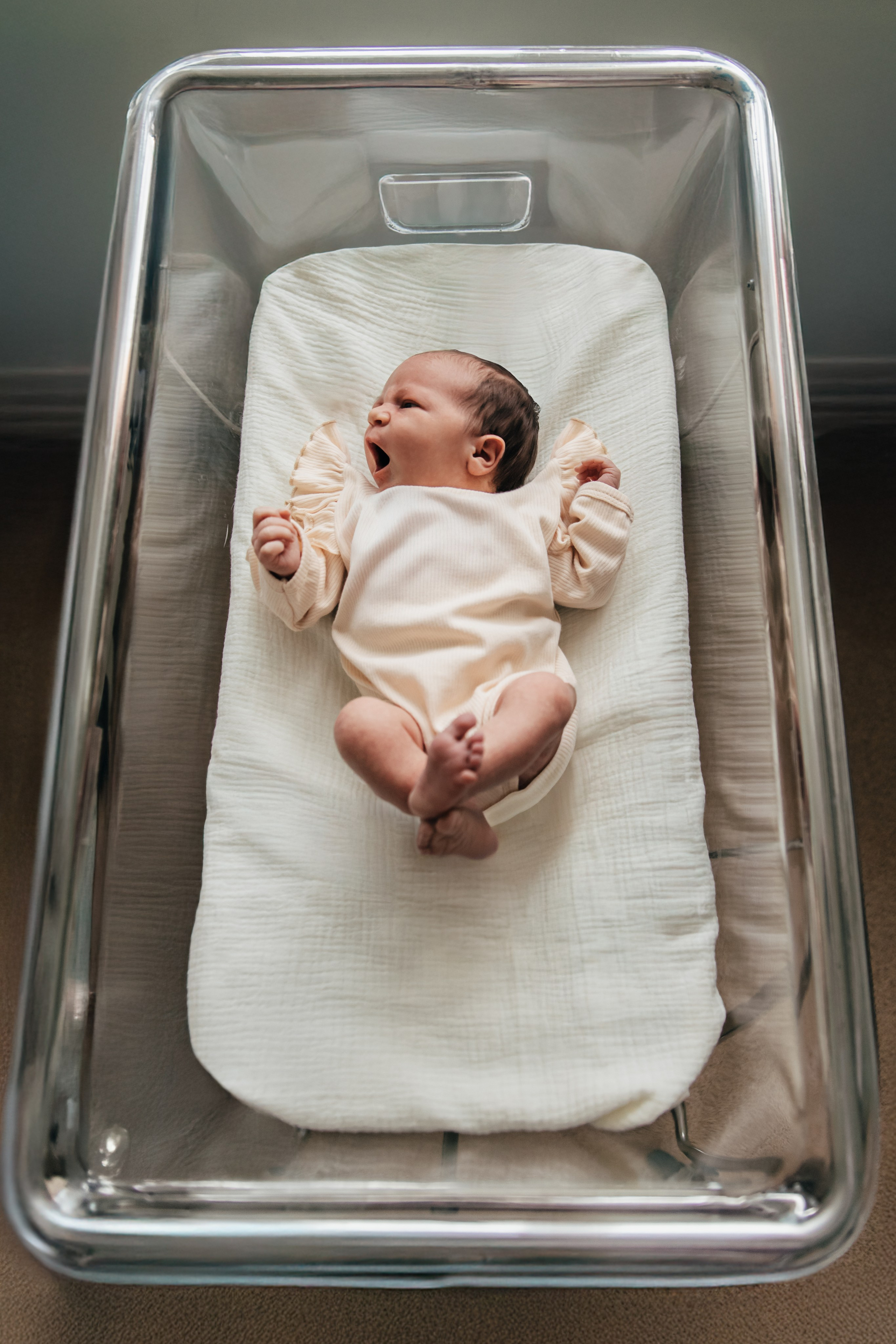 Олеся. Фотосъёмки в роддоме. Семейный фотограф в Калуге Ирина Ушакова. Фотограф на роды