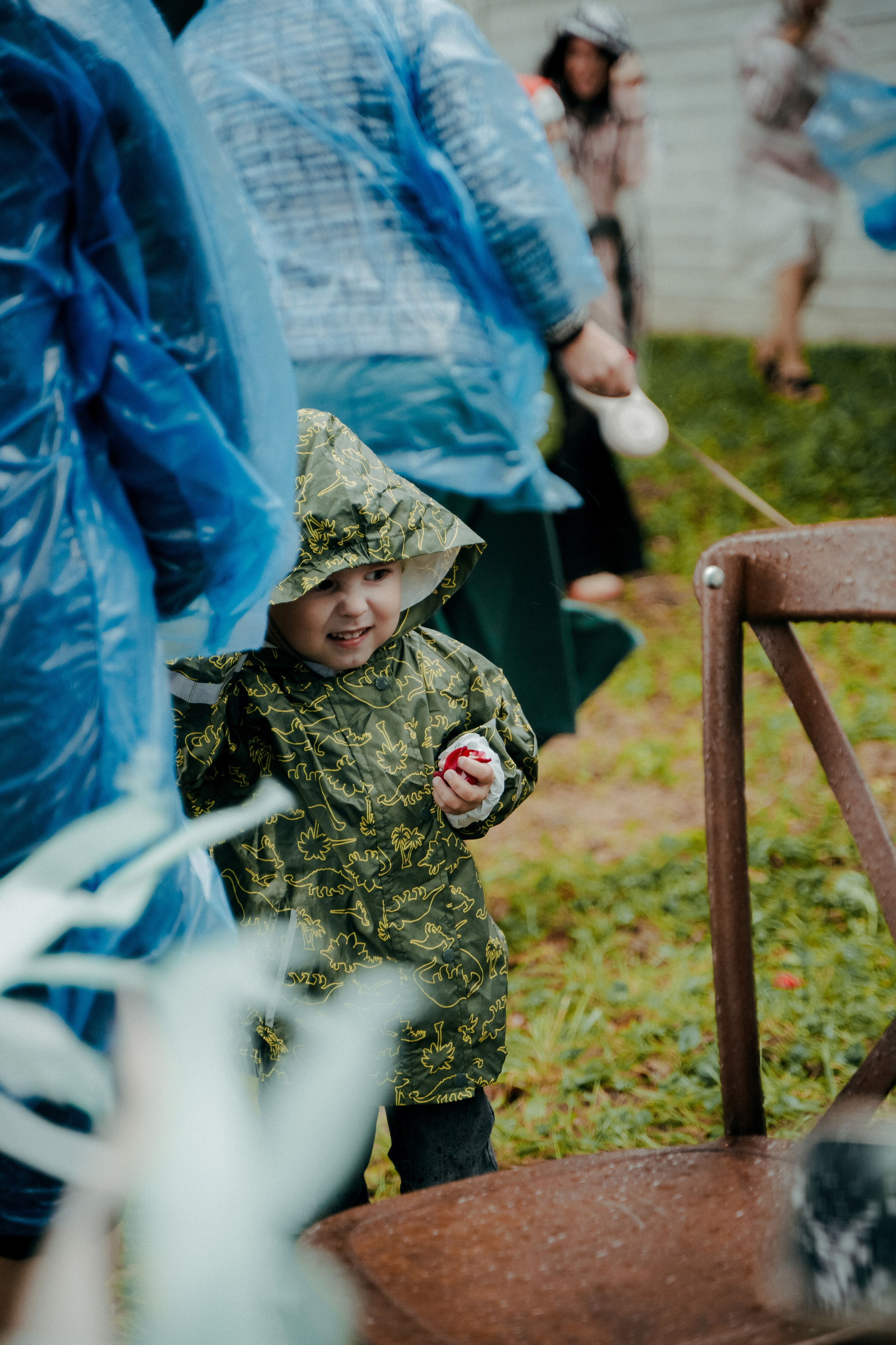 Июльский шторм с горячими сердцами. Свадебный фотограф в Санкт — Петербурге