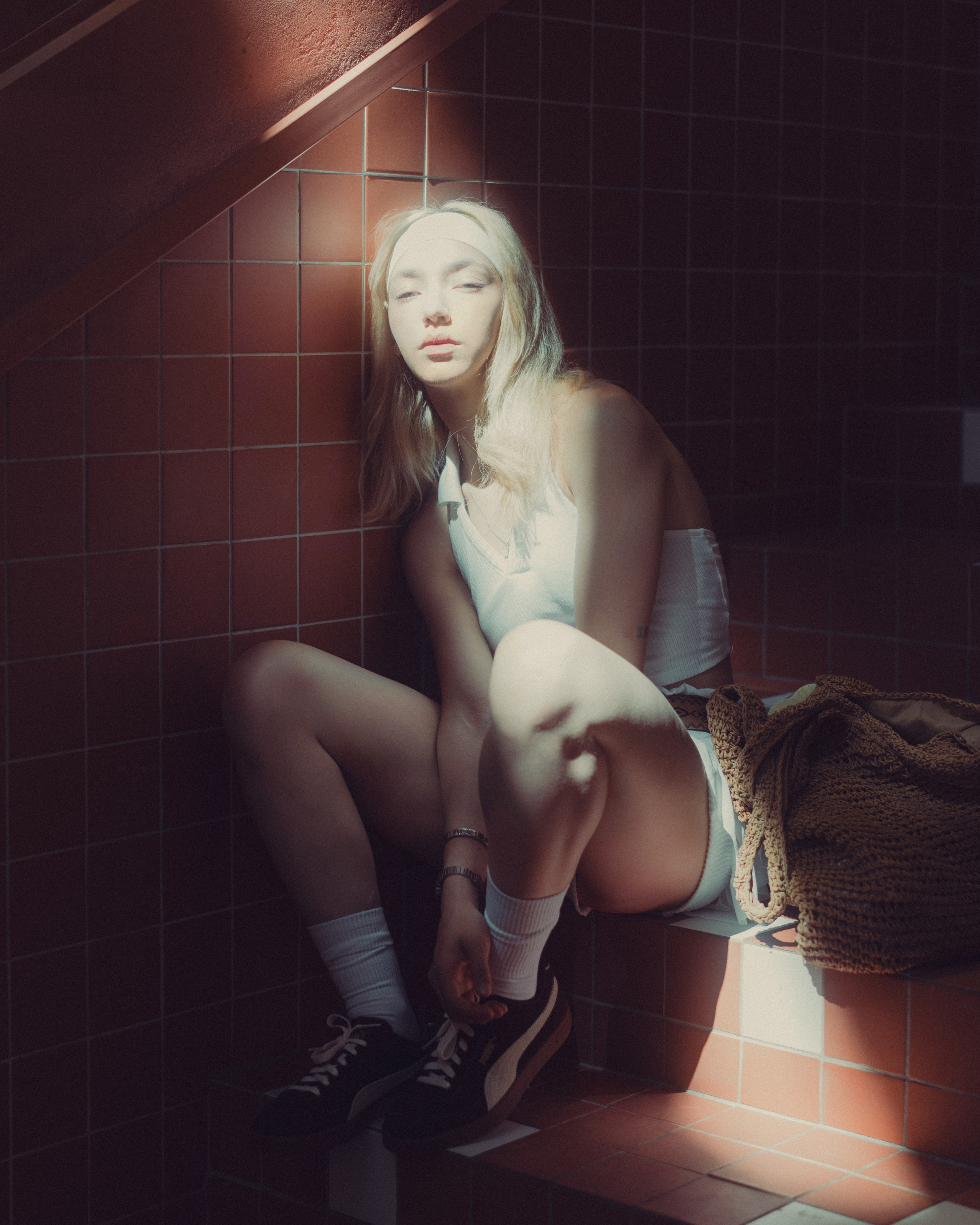 Women's street photo shoot in Kazan - Anton Avanzato