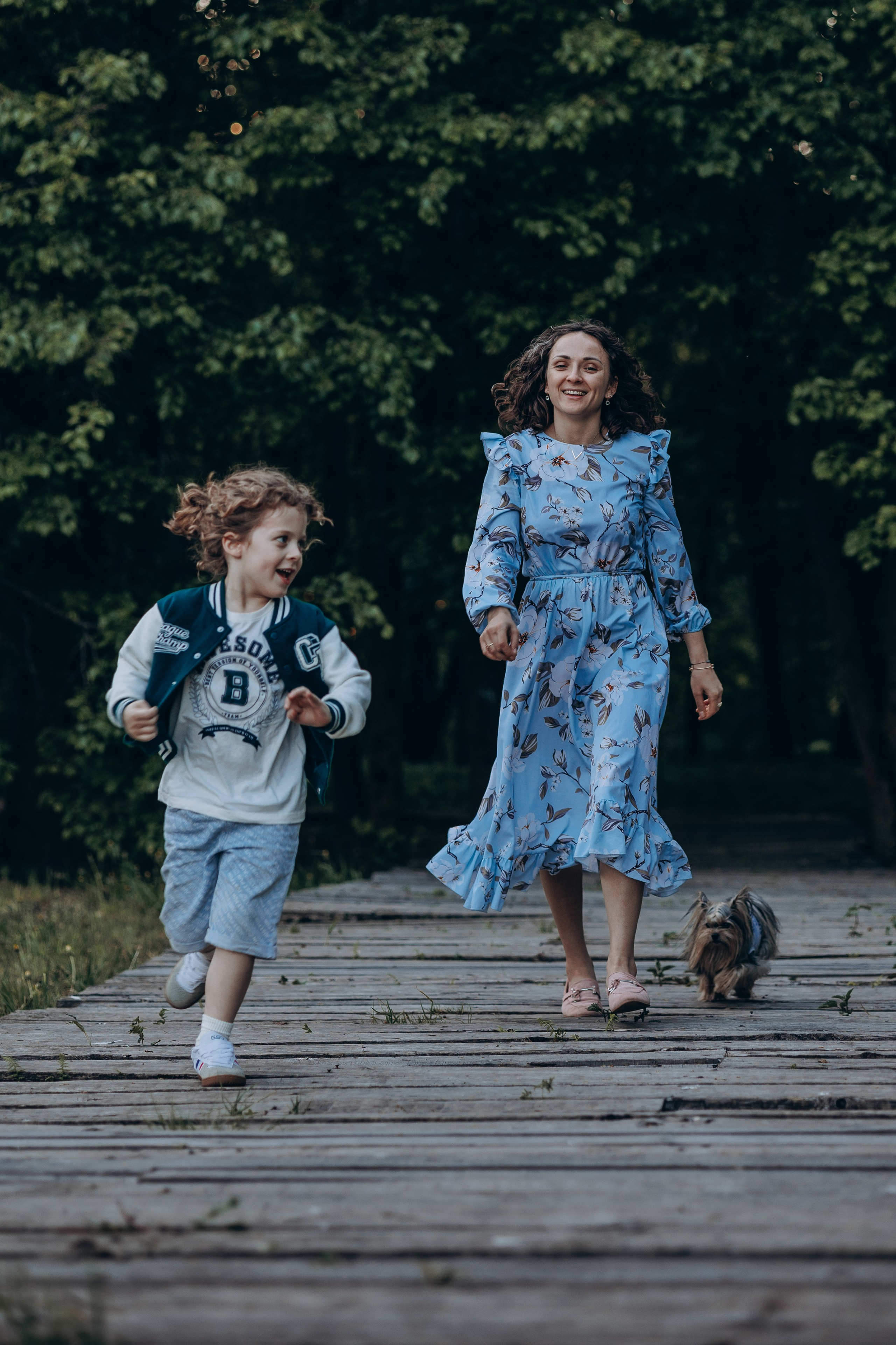 Прогулка с Юлией и Сэми в Ленинских горках. Семейный, женский фотограф Москве Лиза Лутцева