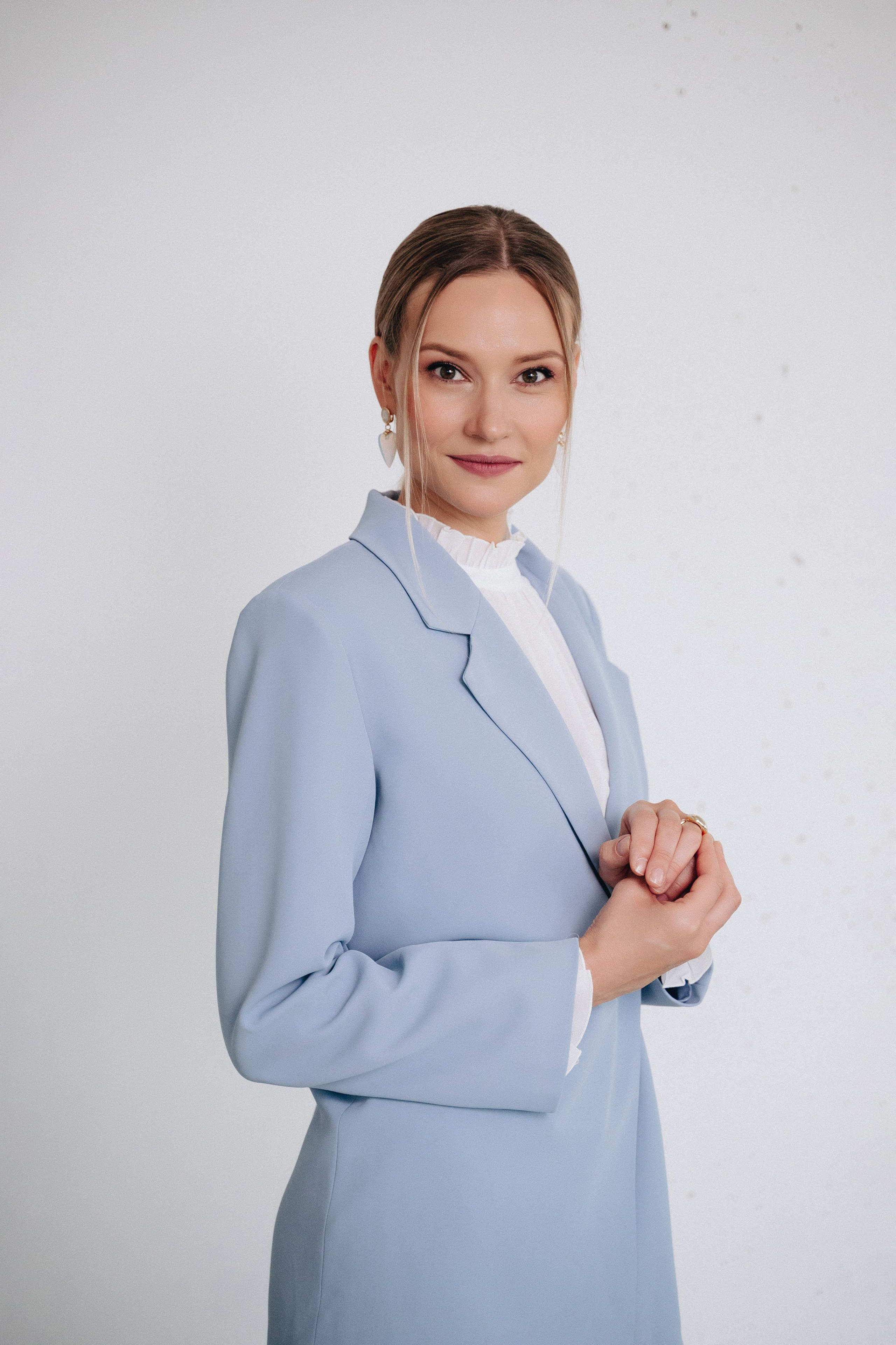 Елена Четыркина, маркетолог соцсетей для врачей. Екатерина Курбанова. Женский фотограф