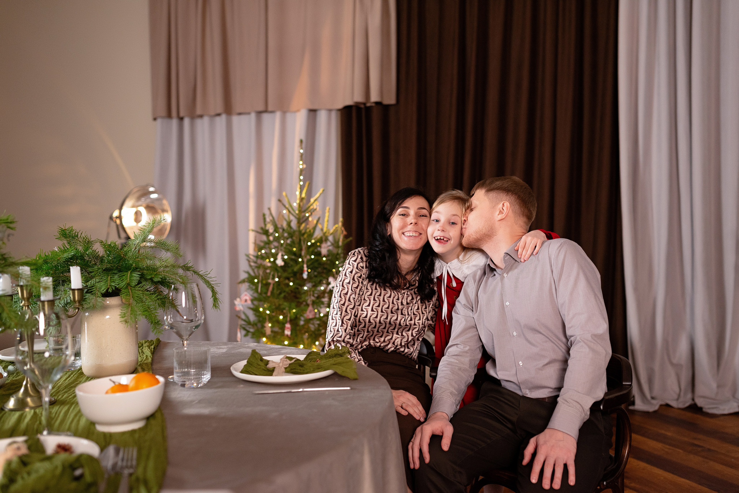 Семейная фотосессия в фотостудии Формат. Детский и семейный фотограф в Сургуте и Нефтеюганске Анна Старцева