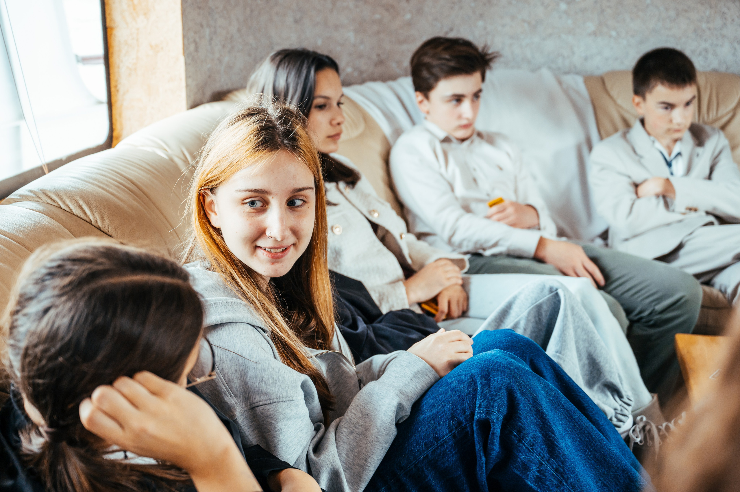 Последний звонок. Анастасия Петрович фотограф, фотокорреспондент в Москве и Санкт-Петербурге. Фотосъёмка репортажа, мероприятия, корпоративная съёмка, контент