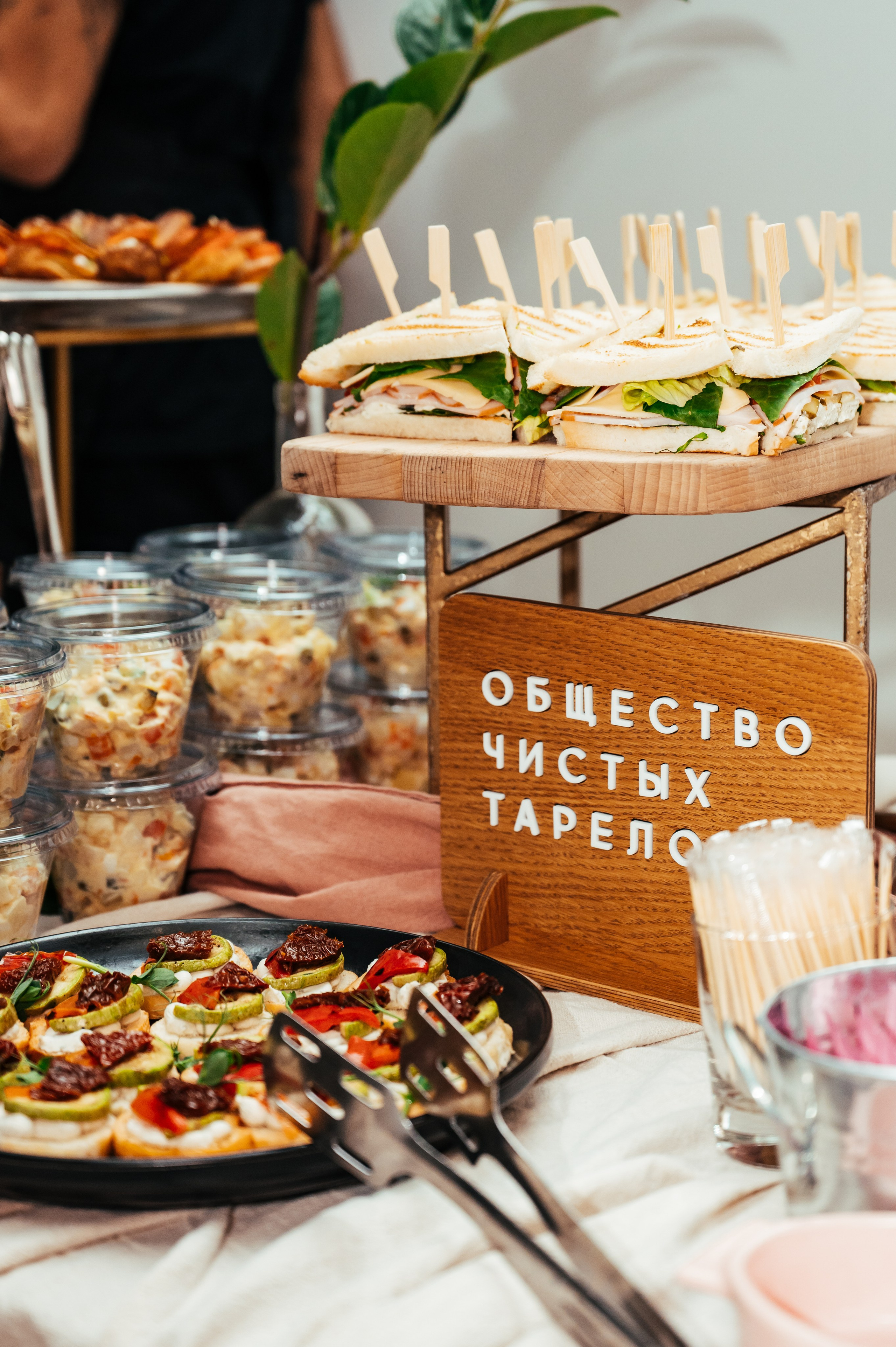 Фотосъёмка корпоратива в офисе в Санкт-Петербурге. Анастасия Петрович фотограф, фотокорреспондент в Москве и Санкт-Петербурге. Фотосъёмка репортажа, мероприятия, корпоративная съёмка, контент