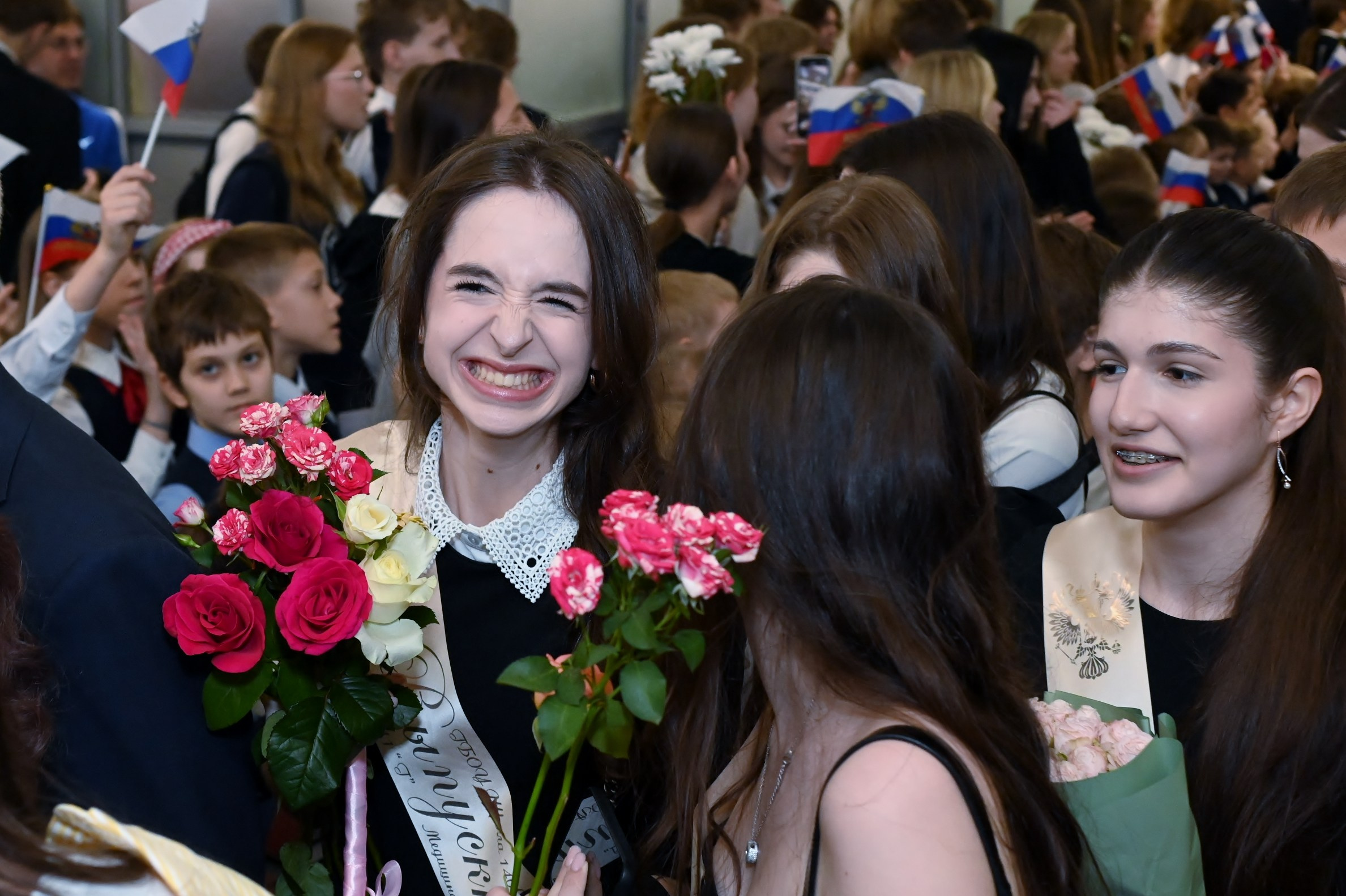Последний Звонок в школе 1409 на Ходынке. Свадебный и семейный фотограф в Москве Ирина Гончарова