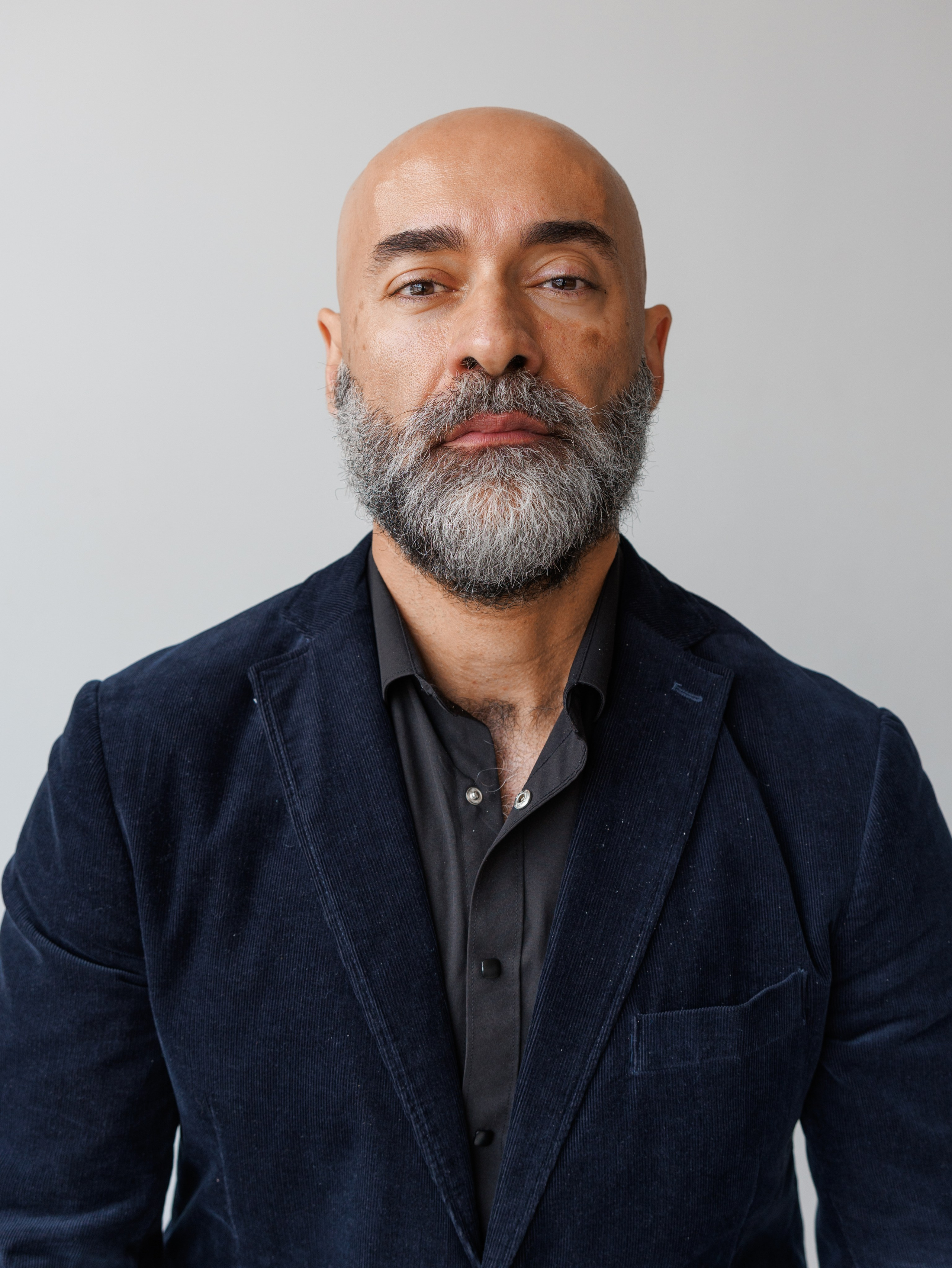 МУЖСКОЙ ПОРТРЕТ. Портретный фотограф в Москве — Янка Шемшурова