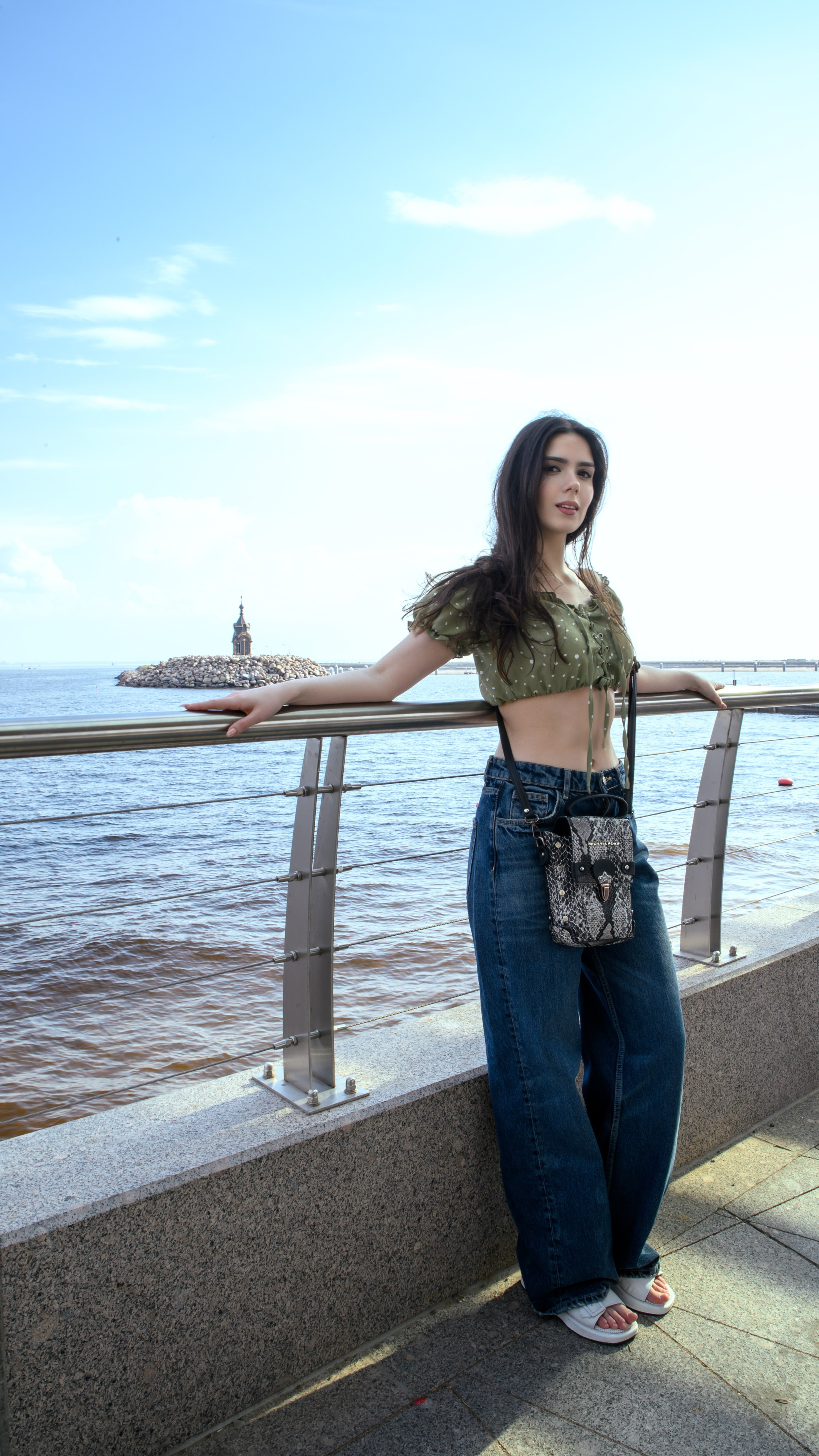 Фотопрогулка по набережной. Профессиональный фотограф в Санкт-Петербурге