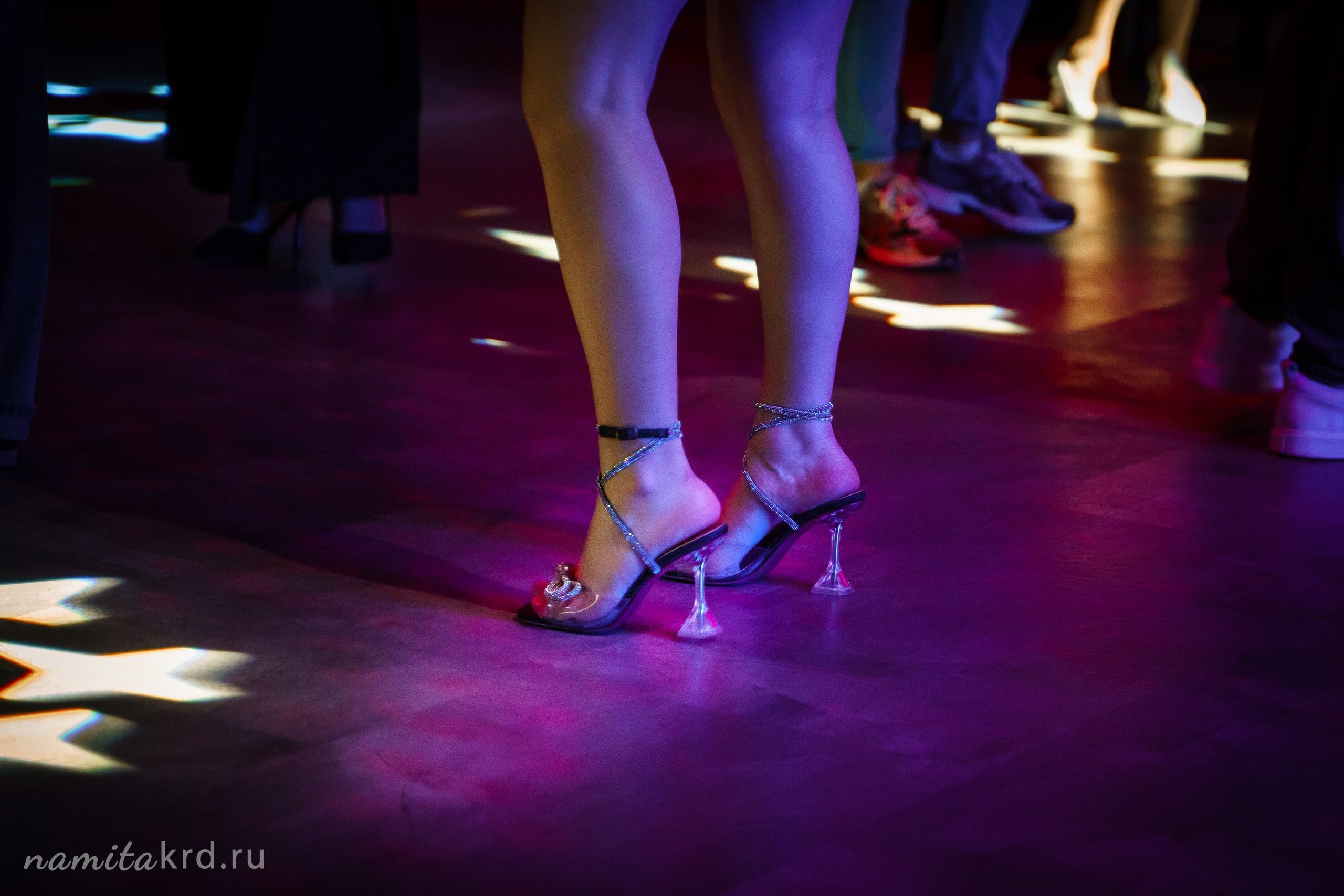 Репортаж корпоратива с участием дуэта «Философия». Фотографы из солнечного Краснодара Вадим и Надежда Митус