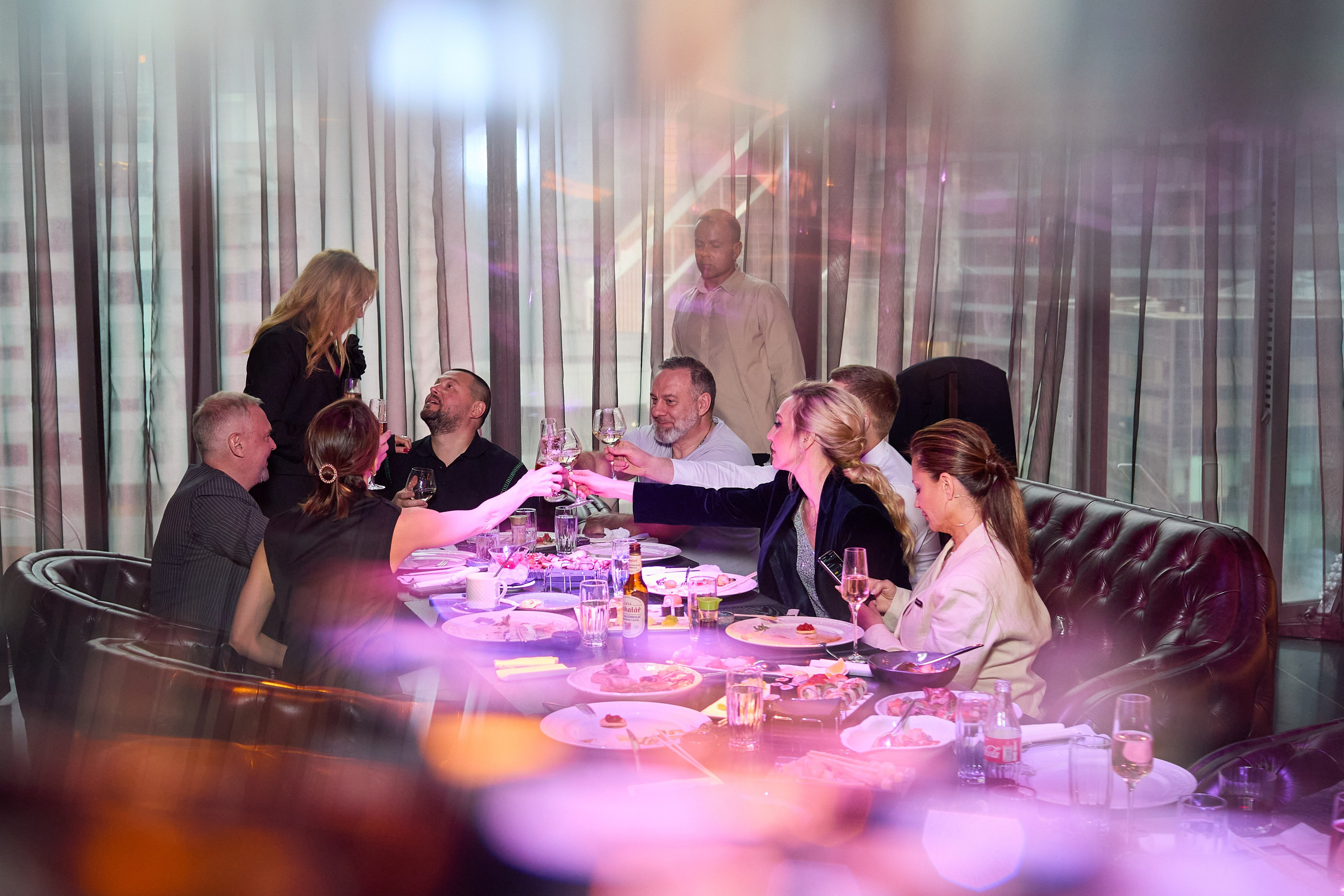 Юбилей в City Voice & Six Floor. Александр Осин — корпоративный и семейный фотограф в Москве