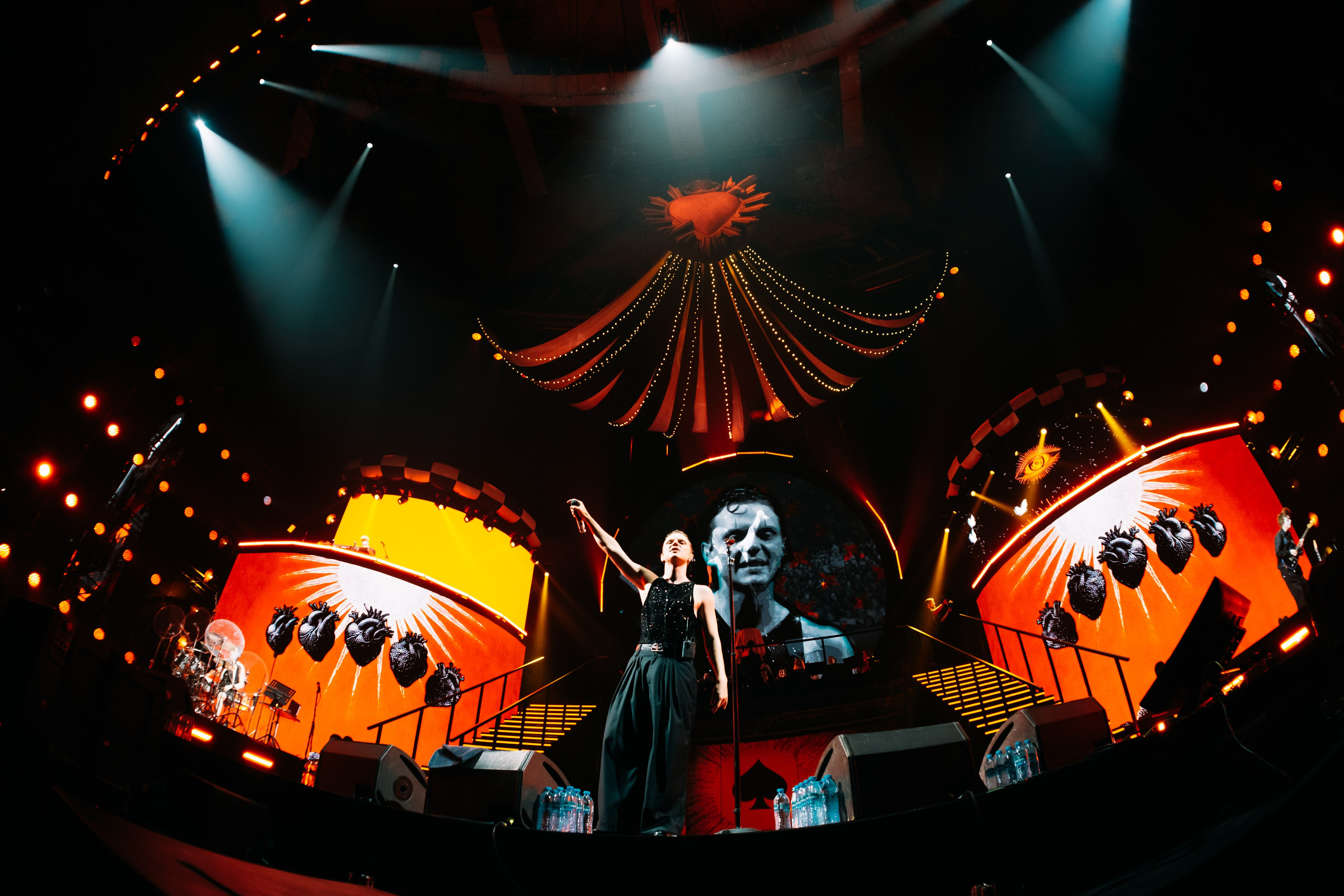 ВАНЯ ДМИТРИЕНКО В МЕГАСПОРТЕ 07.11.25. Концертный и репортажный фотограф в Москве и Санкт-Петербурге Мария