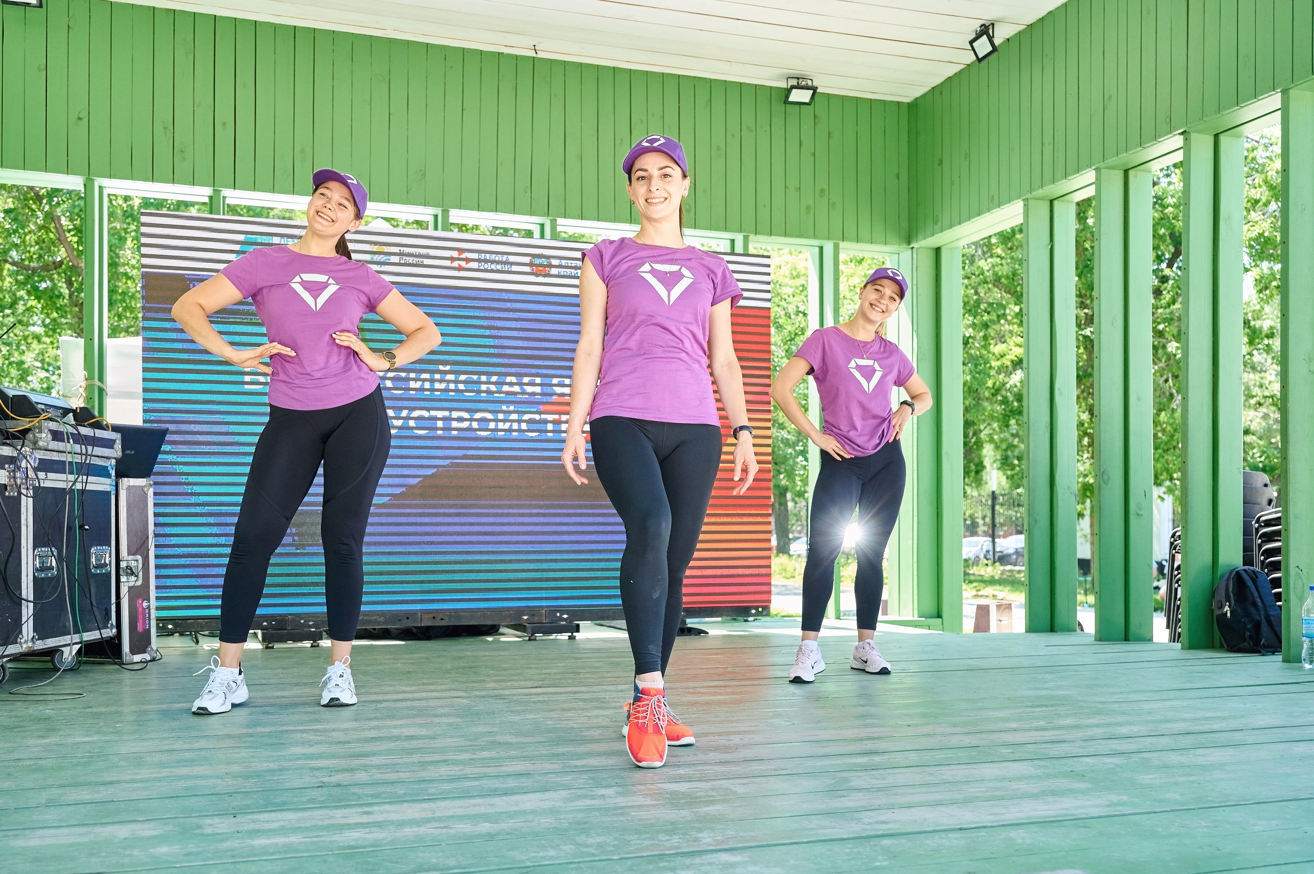 Всероссийская ярмарка трудоустройства. Фотограф Опыт Качество Скорость Горный Алтай Барнаул