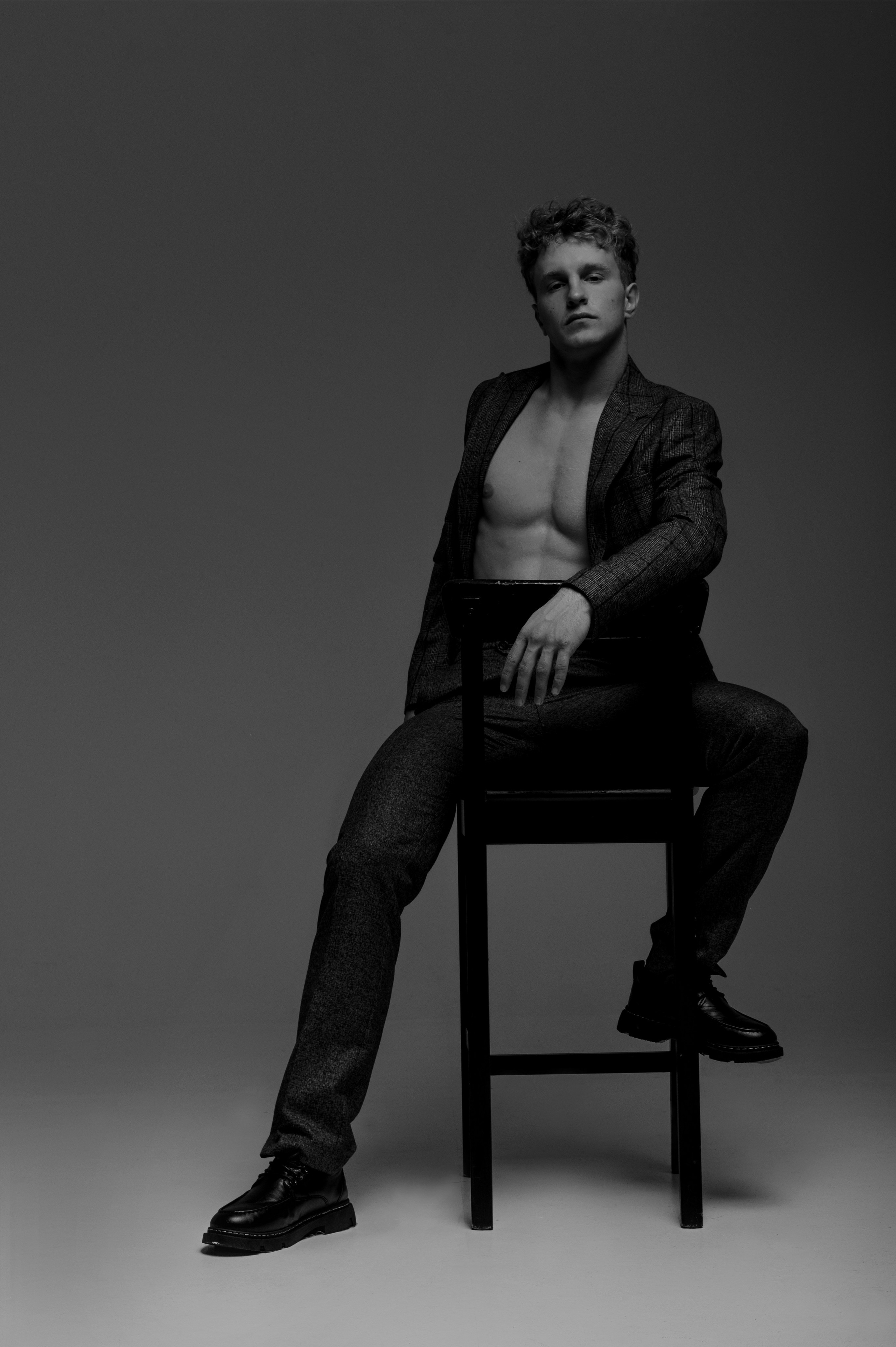 Портретный фотограф в Караганде — студийная съёмка. Свадебный фотограф Караганда