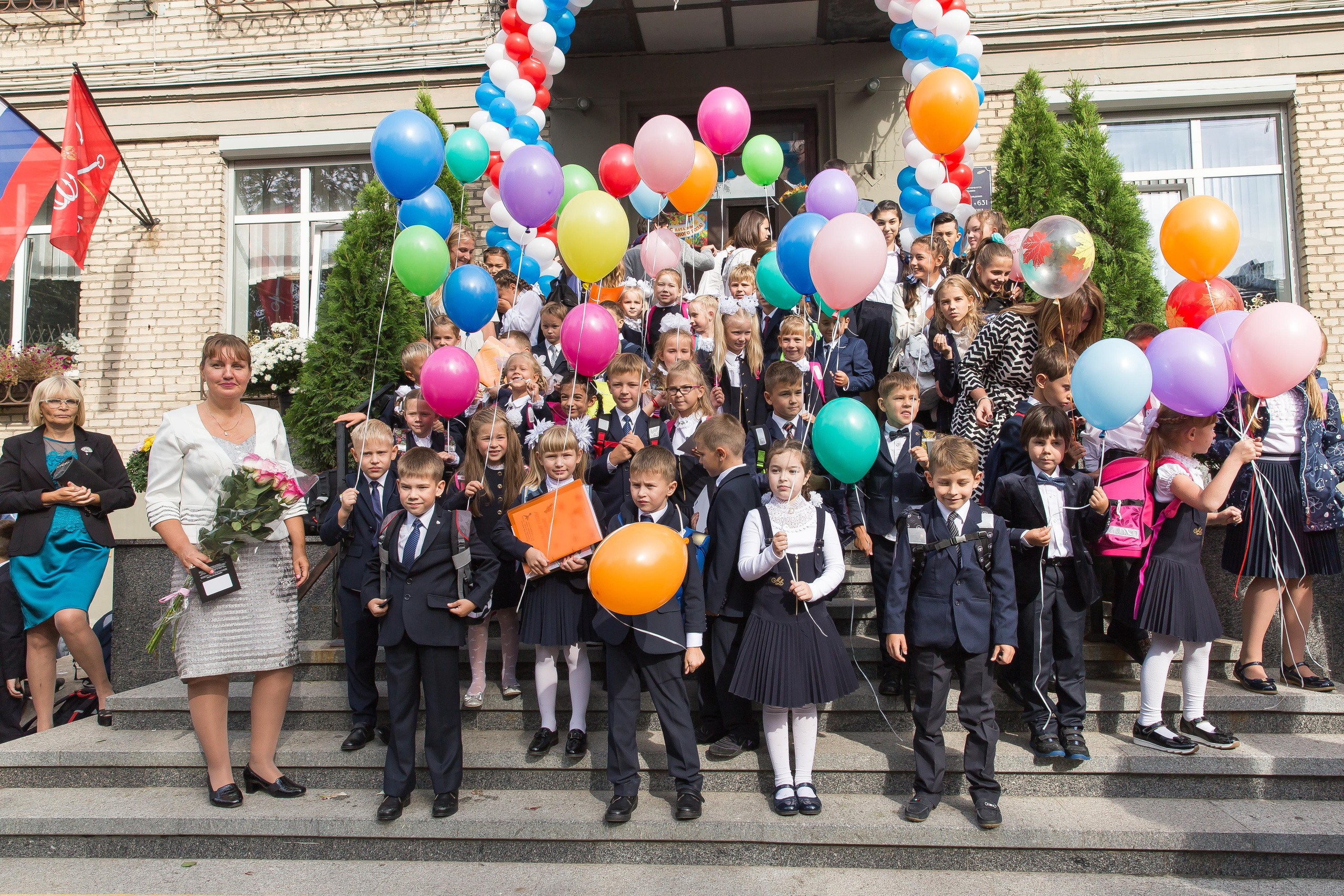 1 сентября. 631 школа. Фотограф в Санкт-Петербурге Закута Ольга