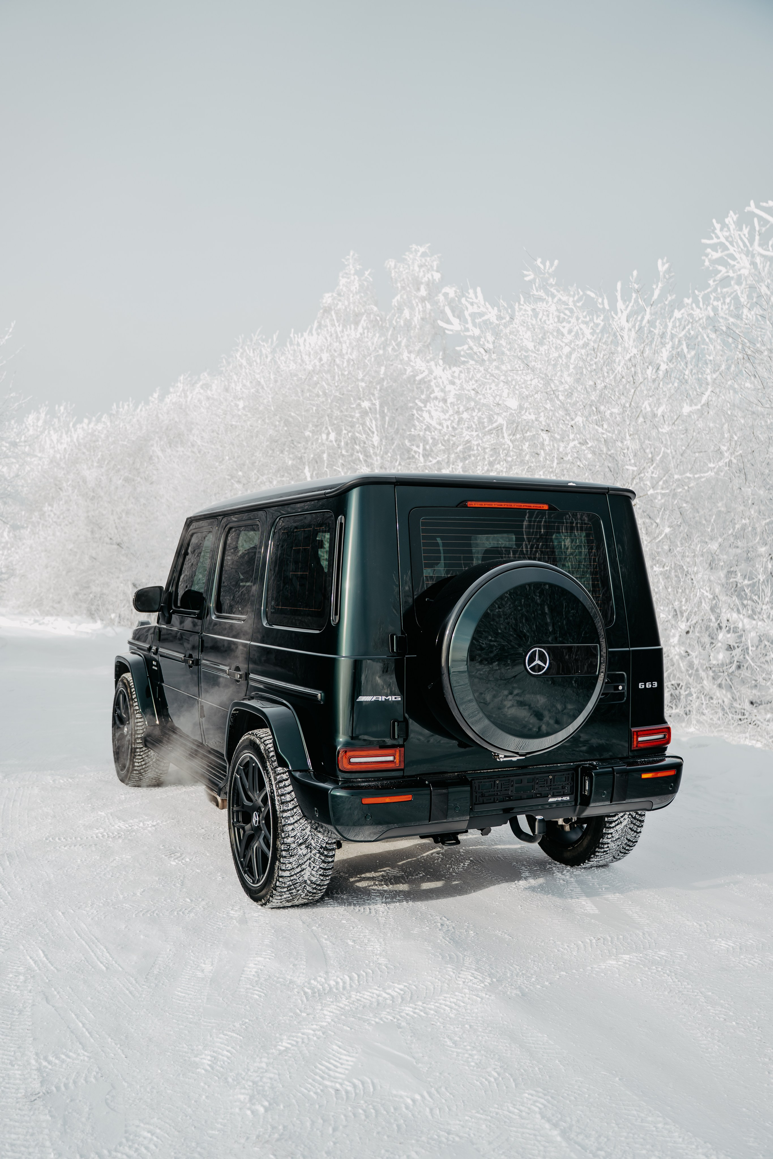 Mercedes-Benz 63 AMG. Фотограф, видеограф и пилот дрона на Байкале