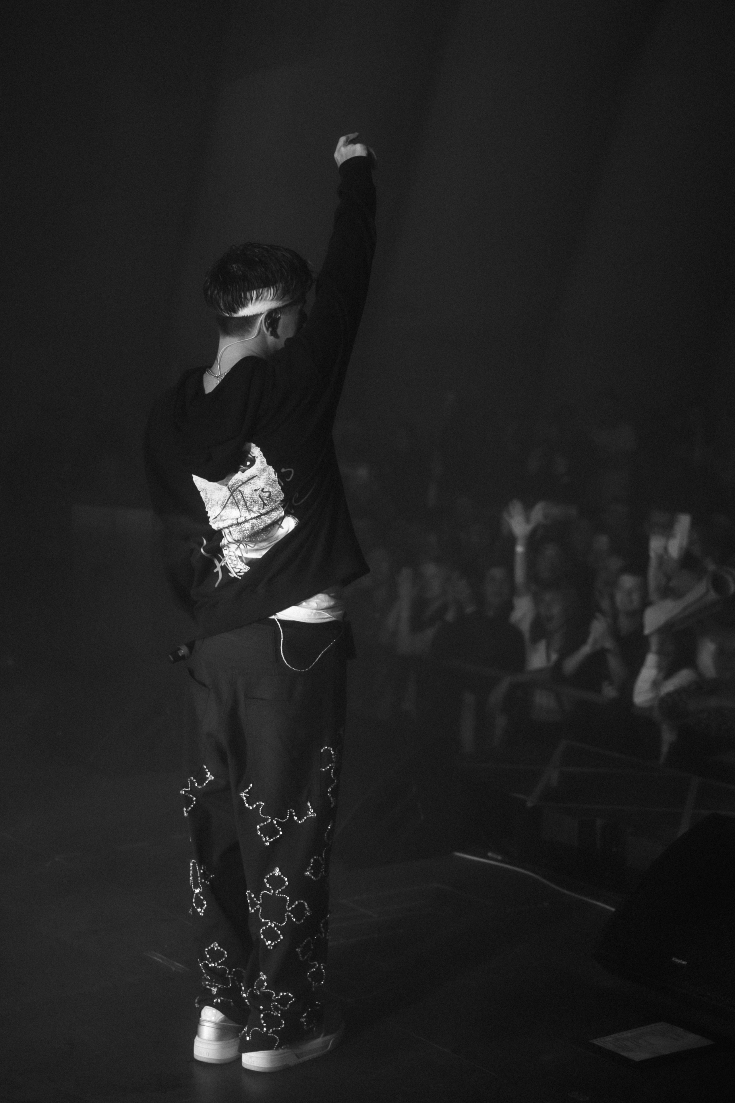 Фотоотчёт и репортаж с концерта группы GAYAZOV$ BROTHER$. Красильников Евгений — профессиональный фотограф в Ростове-на-Дону