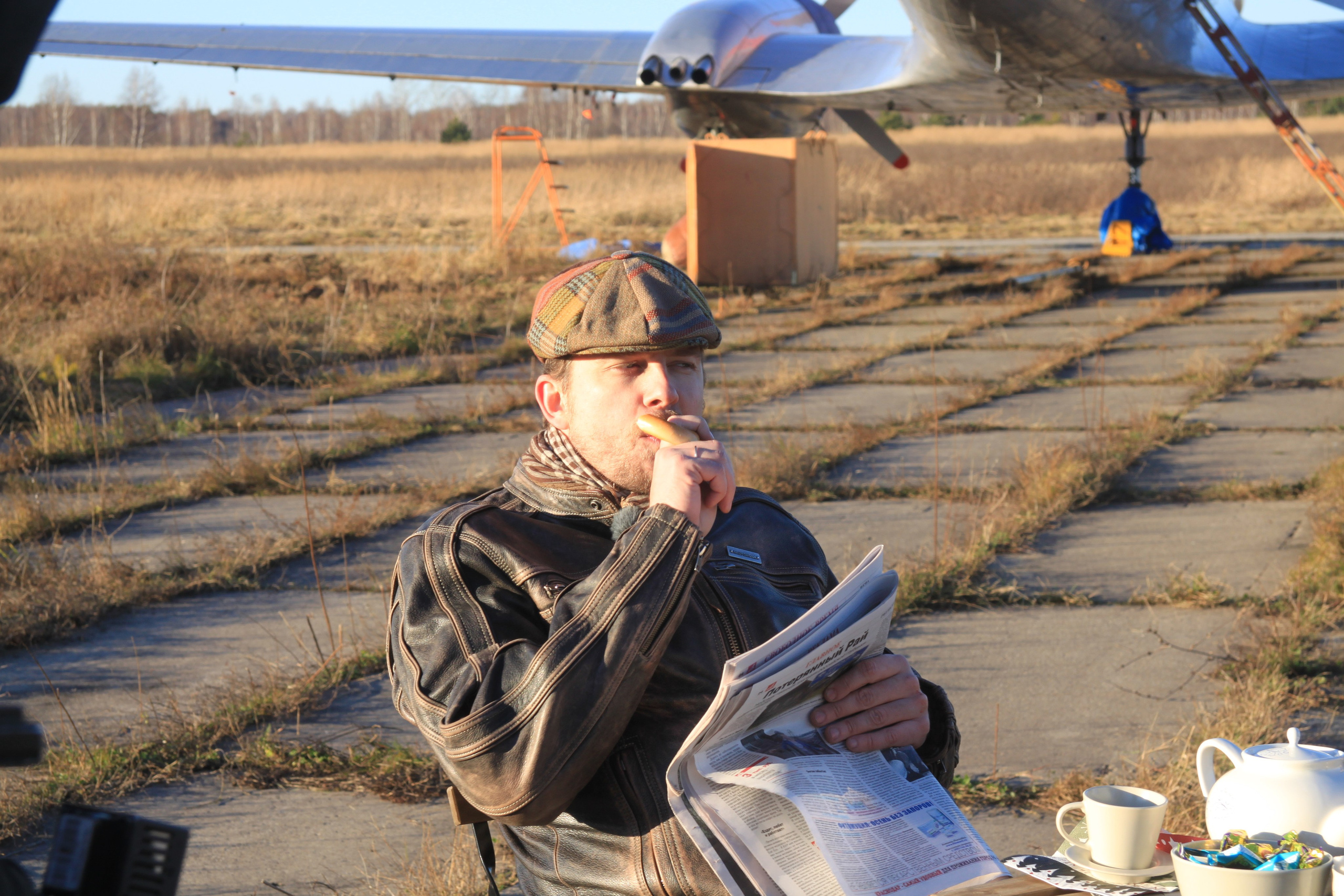 Передача «На Пределе» с Александром Колтовым (2013 г.). Авиационная техника для кино, рекламы и фотосессий