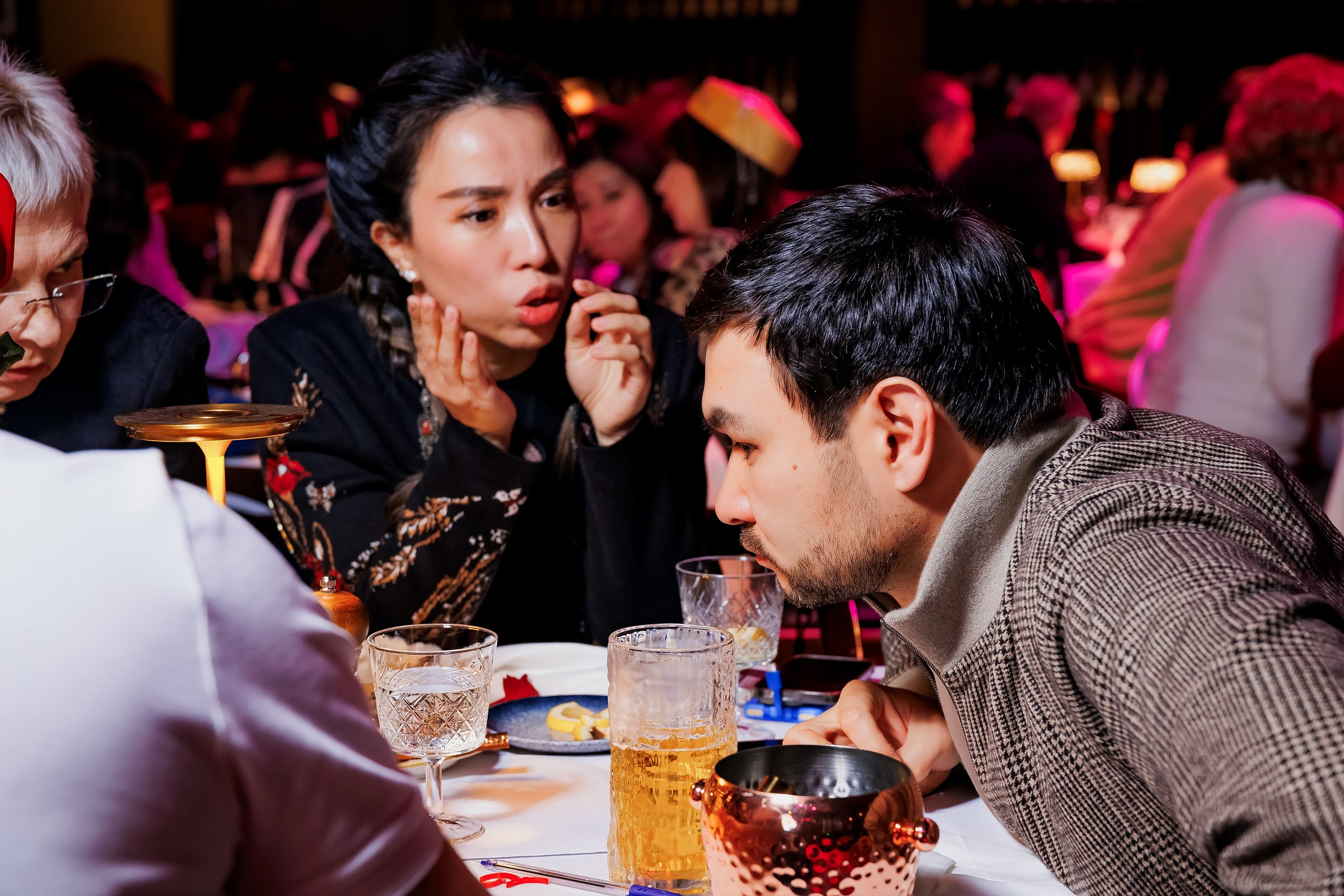 Вокруг Света за 60 Секунд-Sunset Meat Restaurant. Репортажный фотограф в Алматы Каюпов Сержан