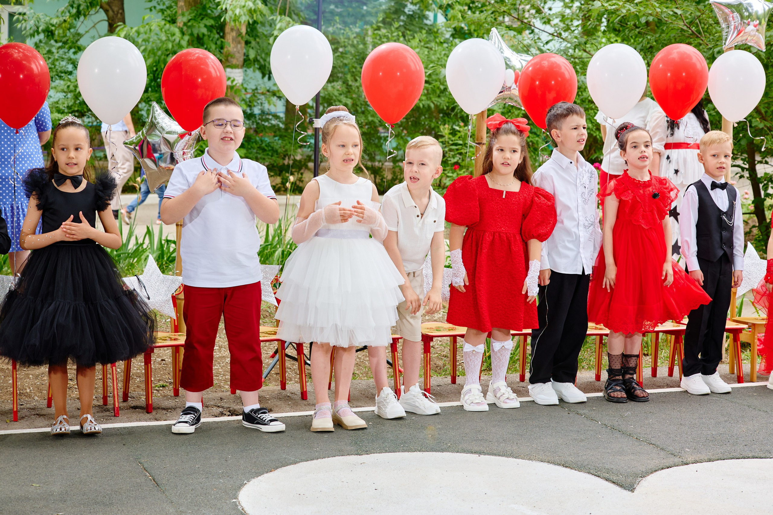Выпускной 45 сад. Фотограф Выпускные альбомы Таганрог Сергей Коробченко
