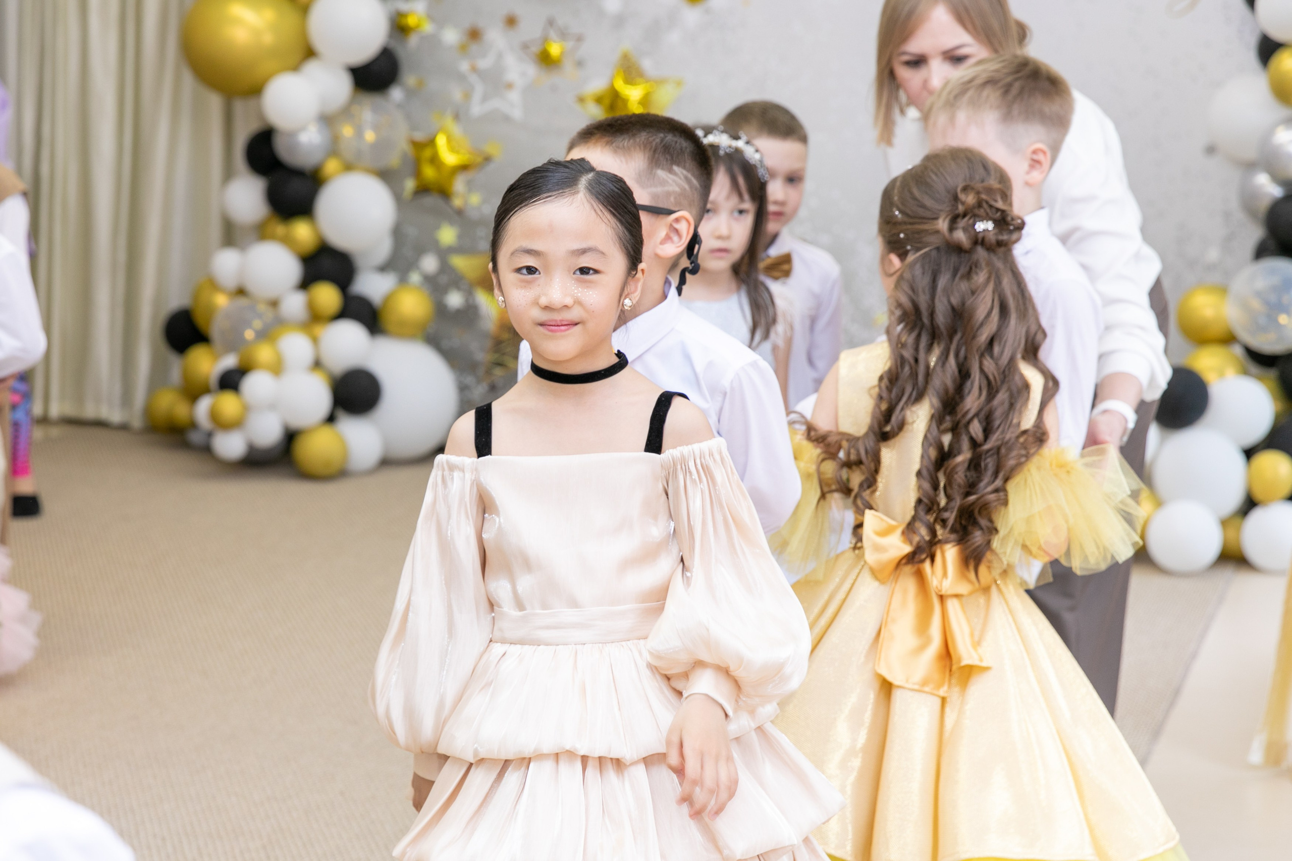 Выпускной Цветик-Семицветик 2025. Школьный и детский фотограф в Южно-Сахалинске Анастасия Лескова