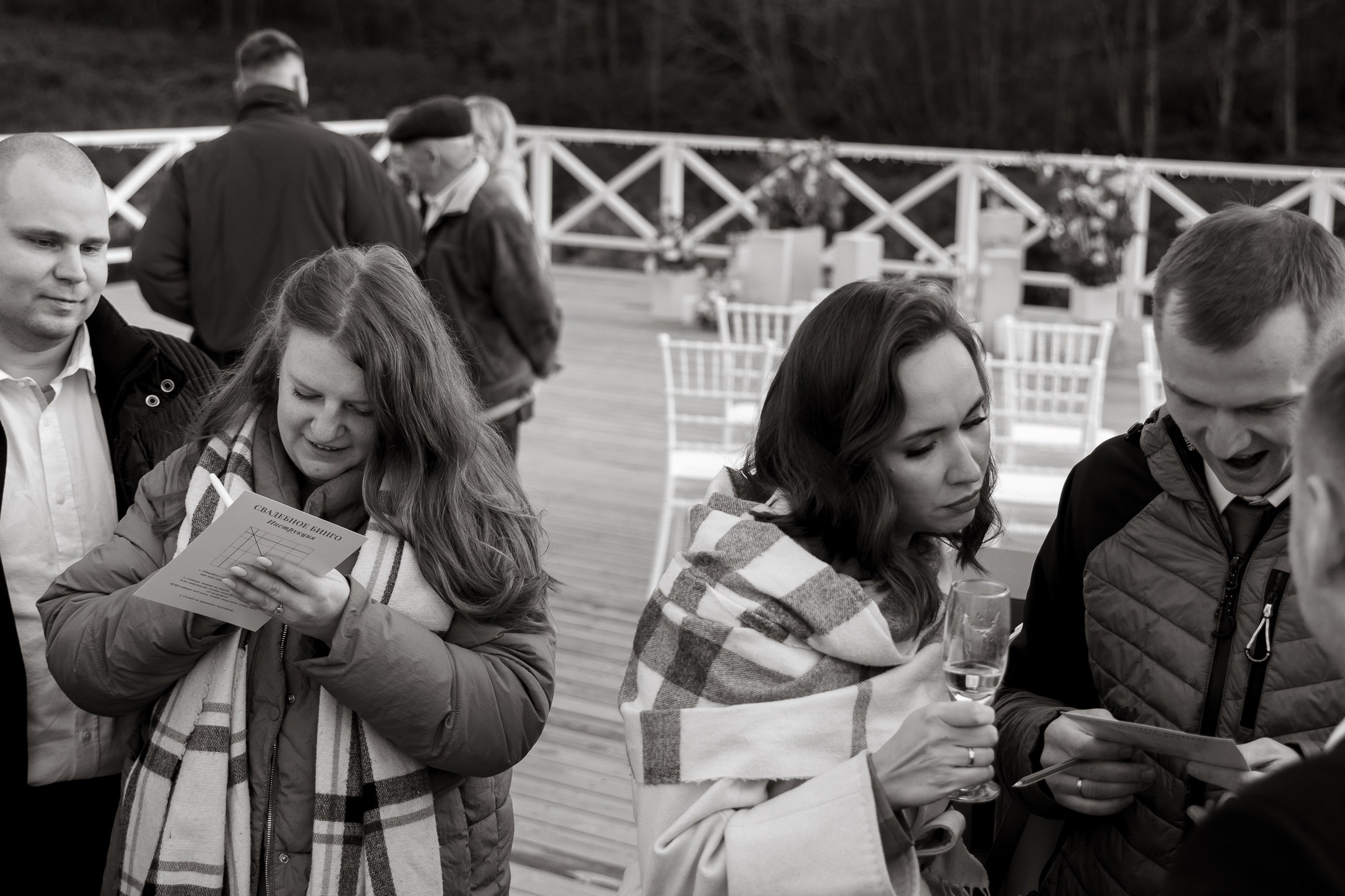 Two people swiped right. Свадебный фотограф Ярославль, Рыбинск
