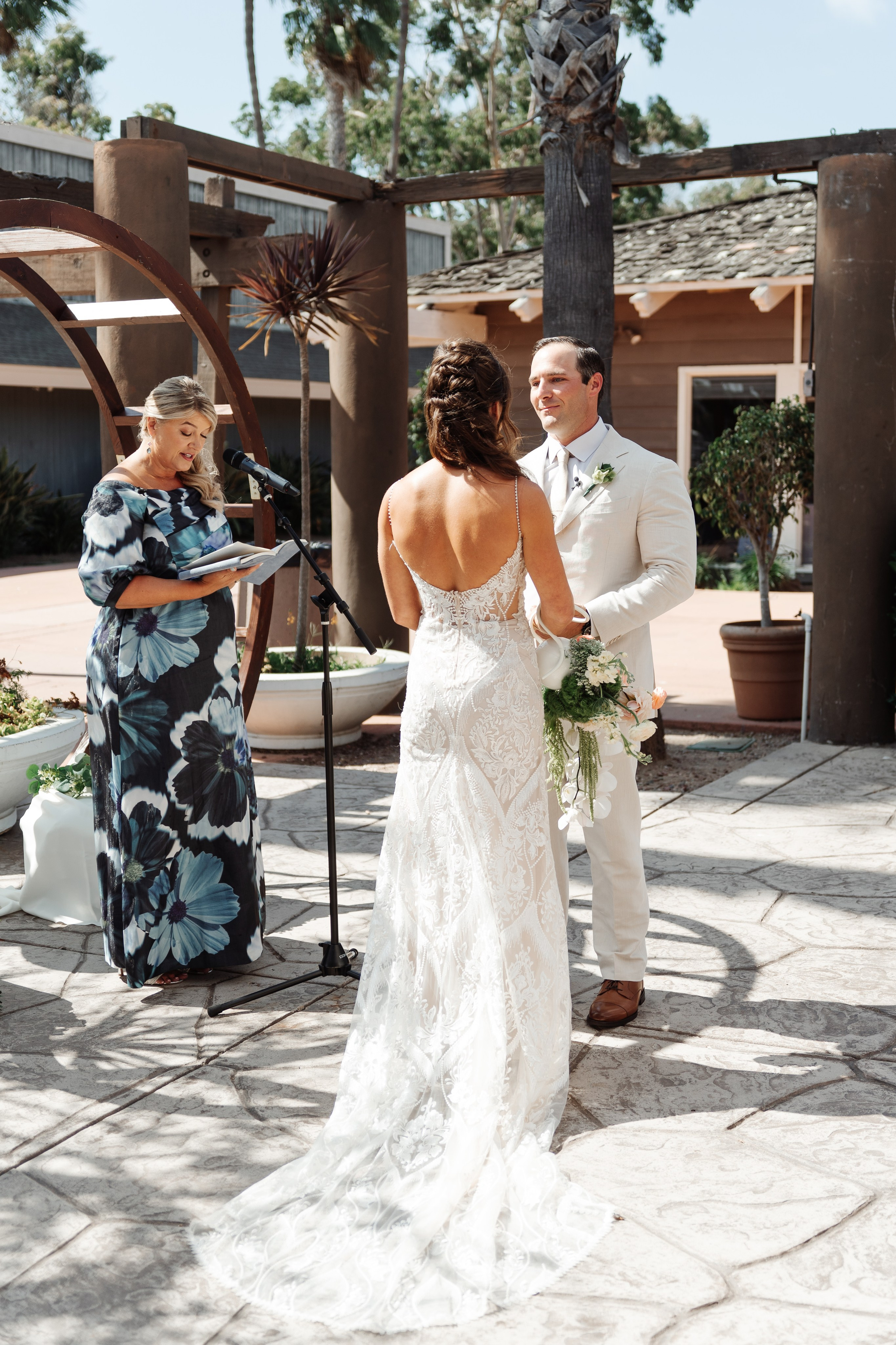 2025-08-16_BryanAmber. Ретушер Зенькевич Света