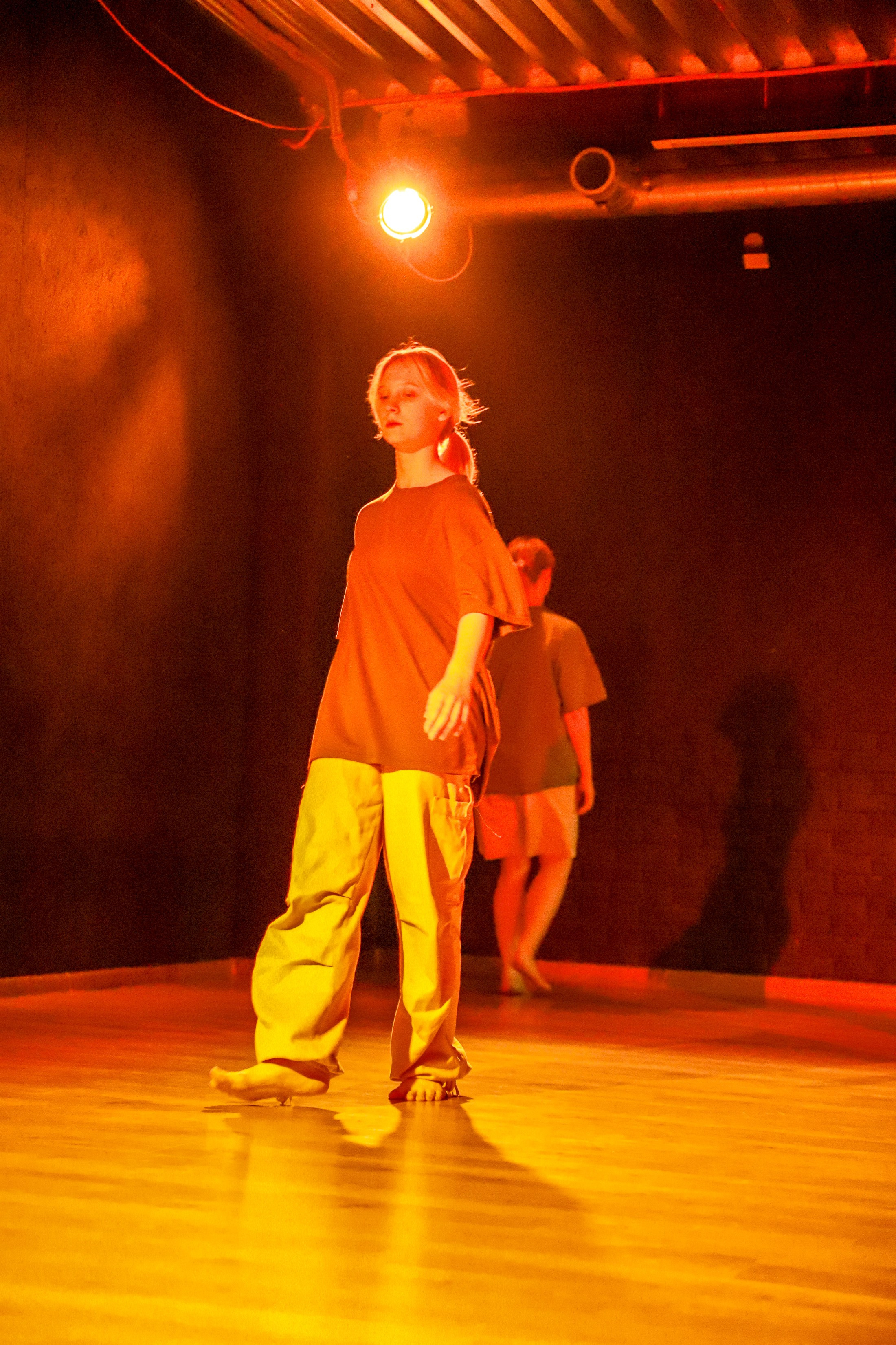 Современный показ Подземка. Небесные ласточки. Фотограф Юлия Мальцева