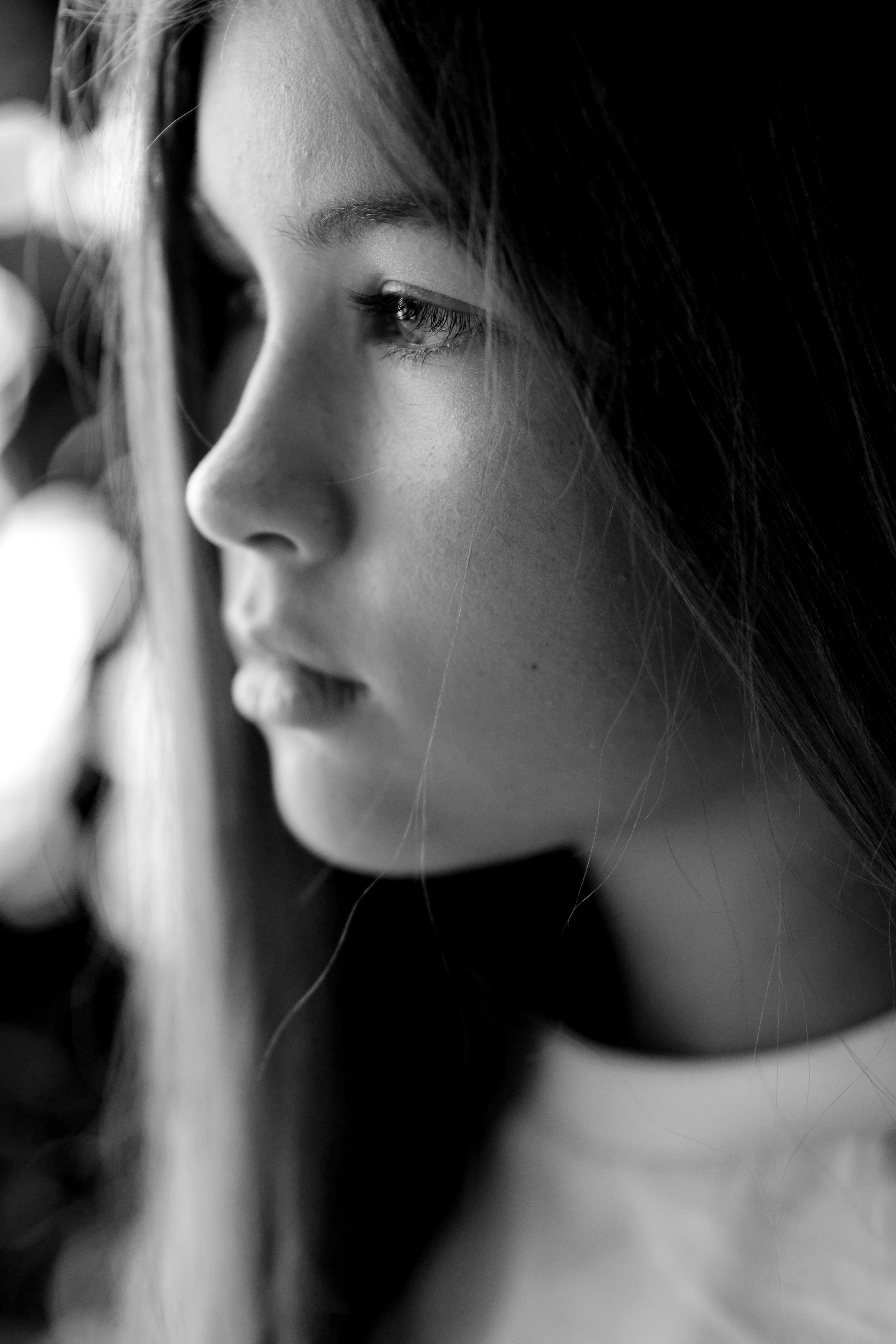 Фотосессия девочки подростка в старом городе. Главная